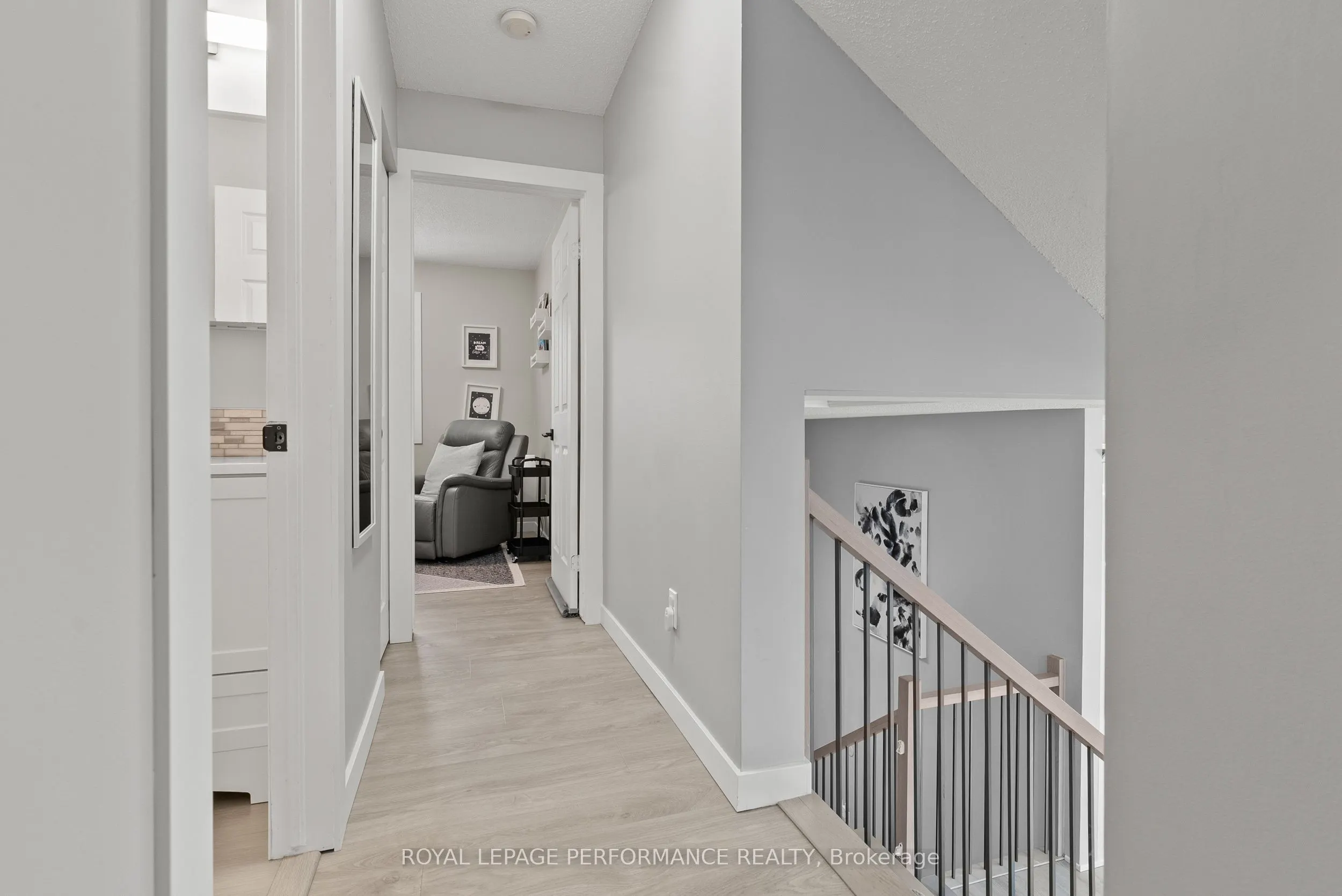 699 Payer Street