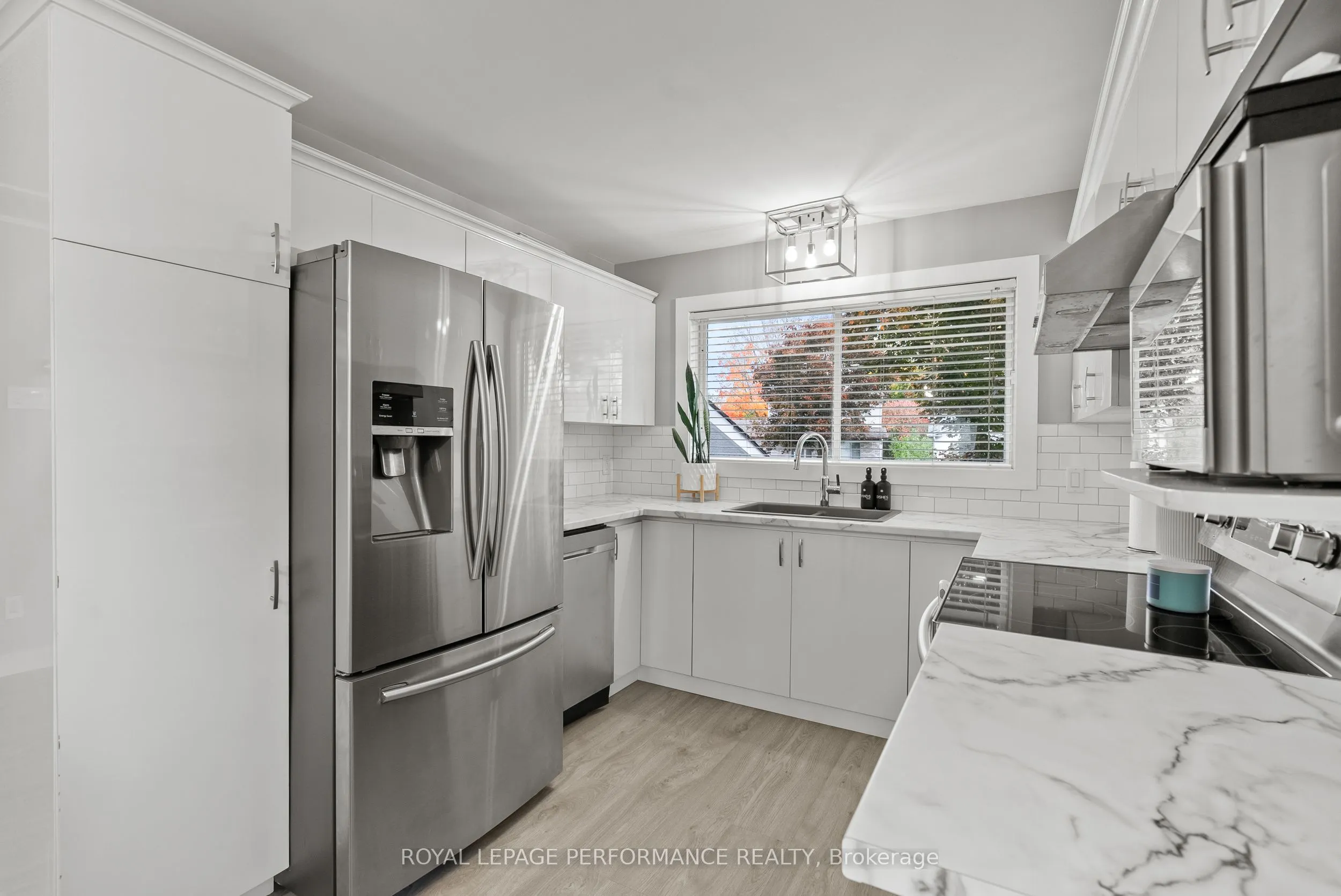 699 Payer Street