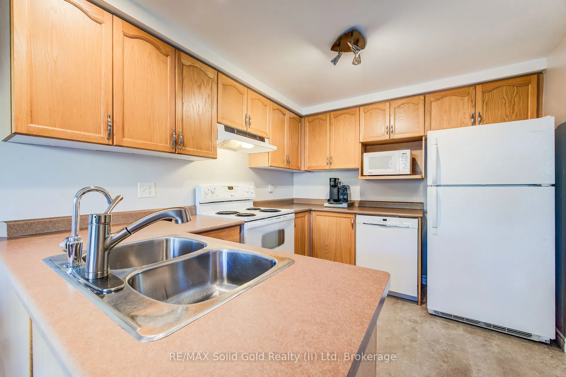 528 Chesapeake Crescent