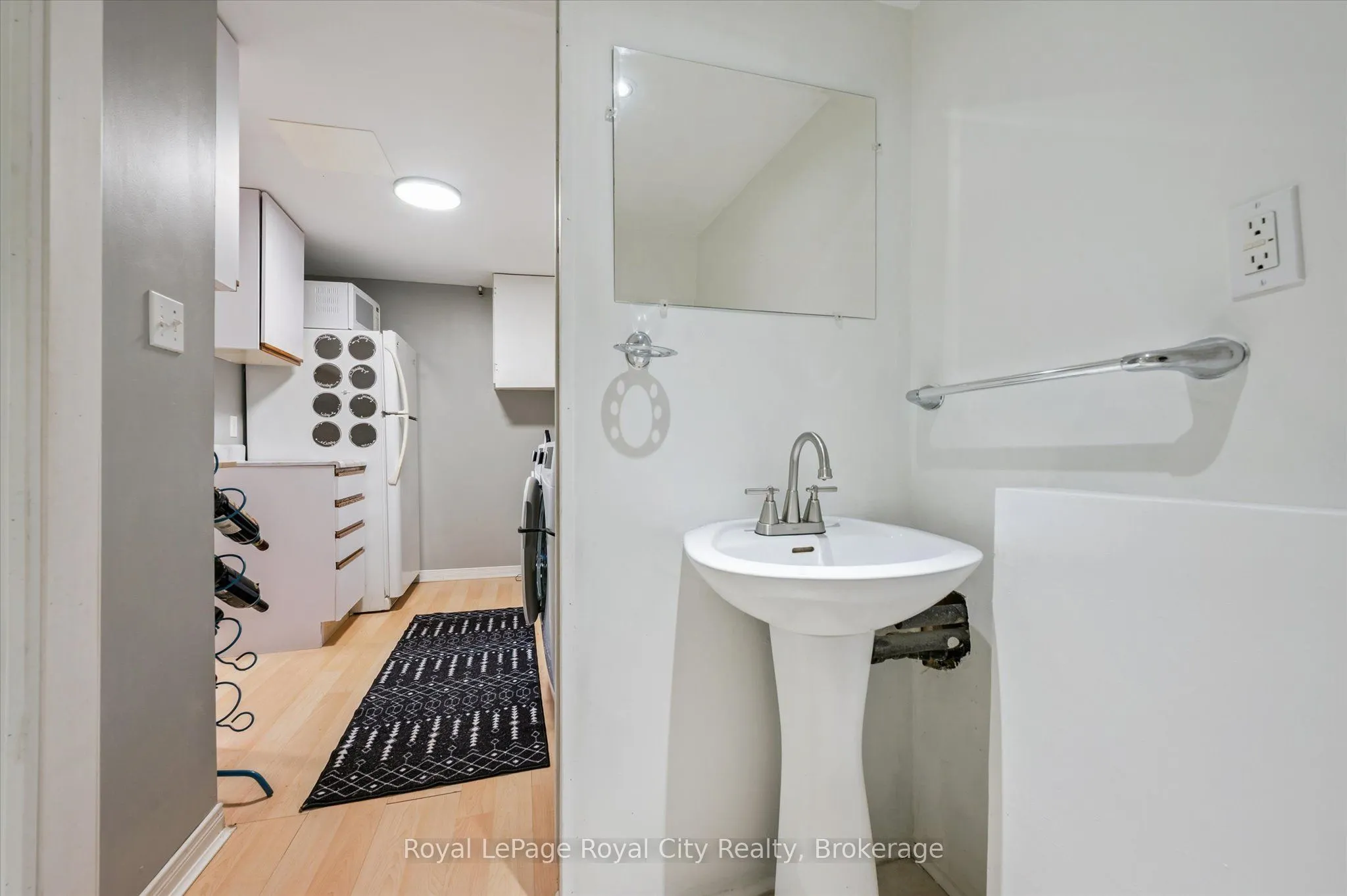 406 Scottsdale Drive, #20