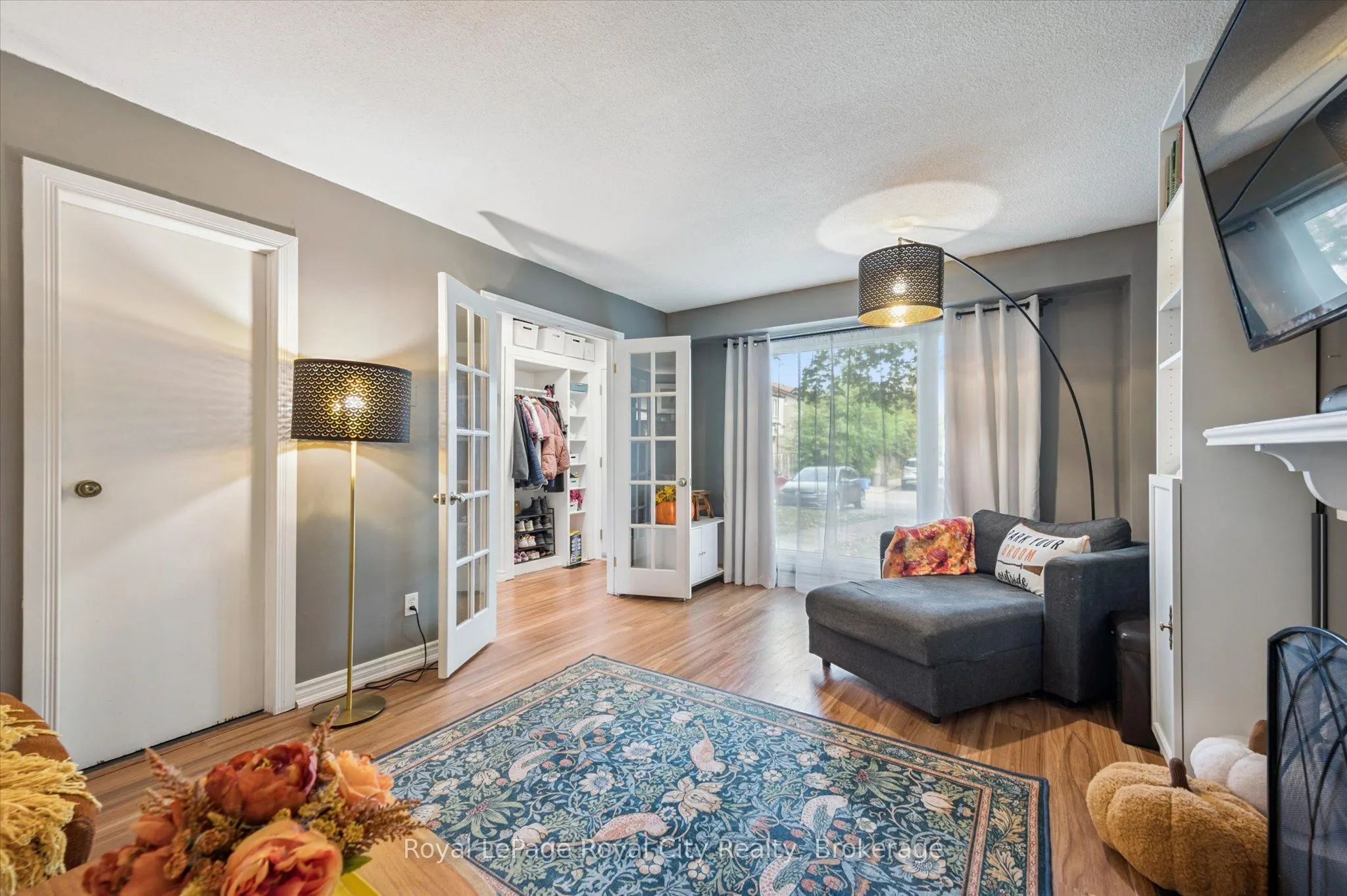 406 Scottsdale Drive, #20