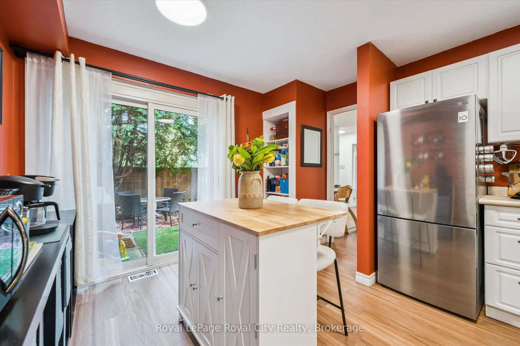 406 Scottsdale Drive, #20