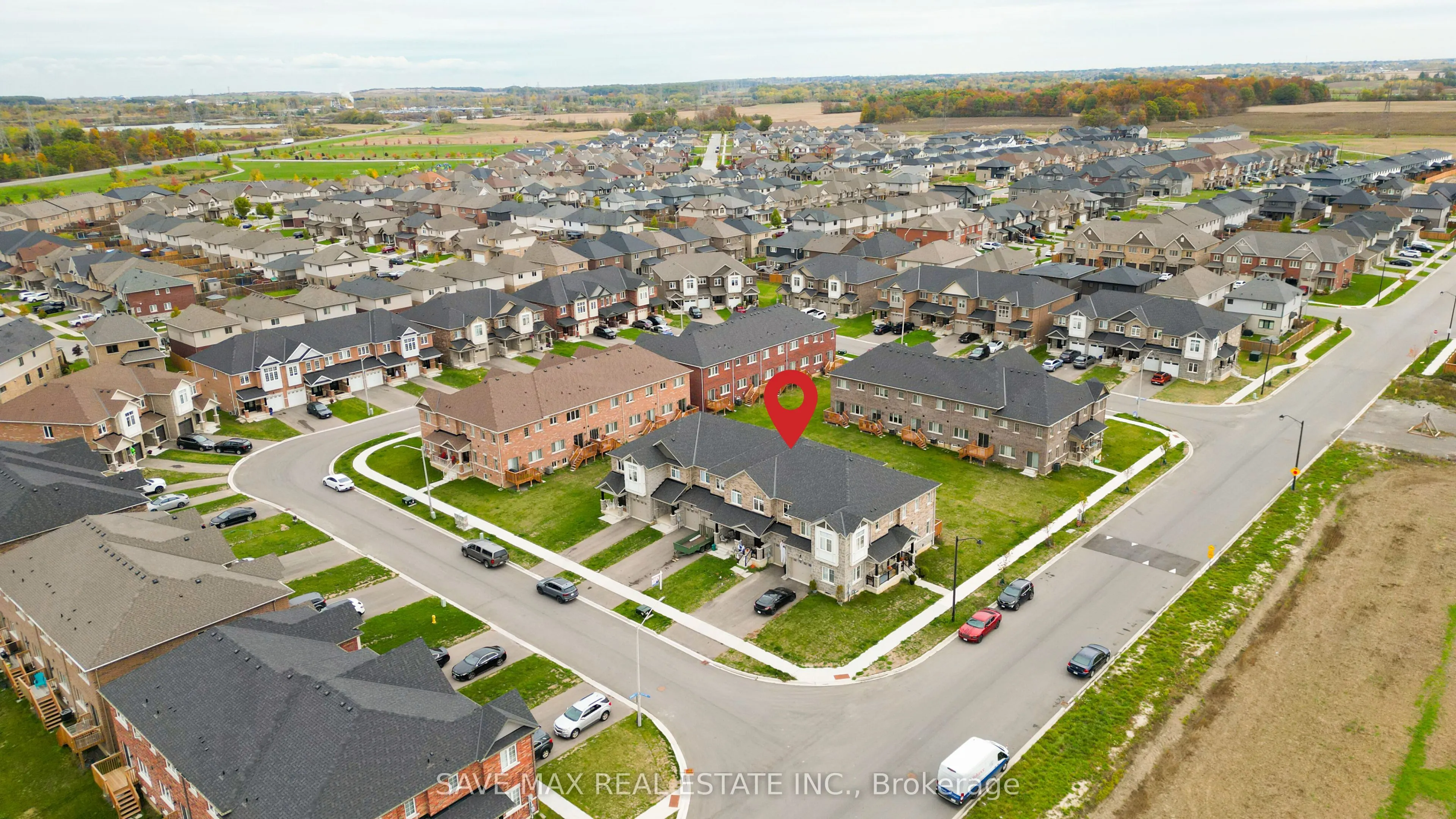 136 Sapphire Way W
