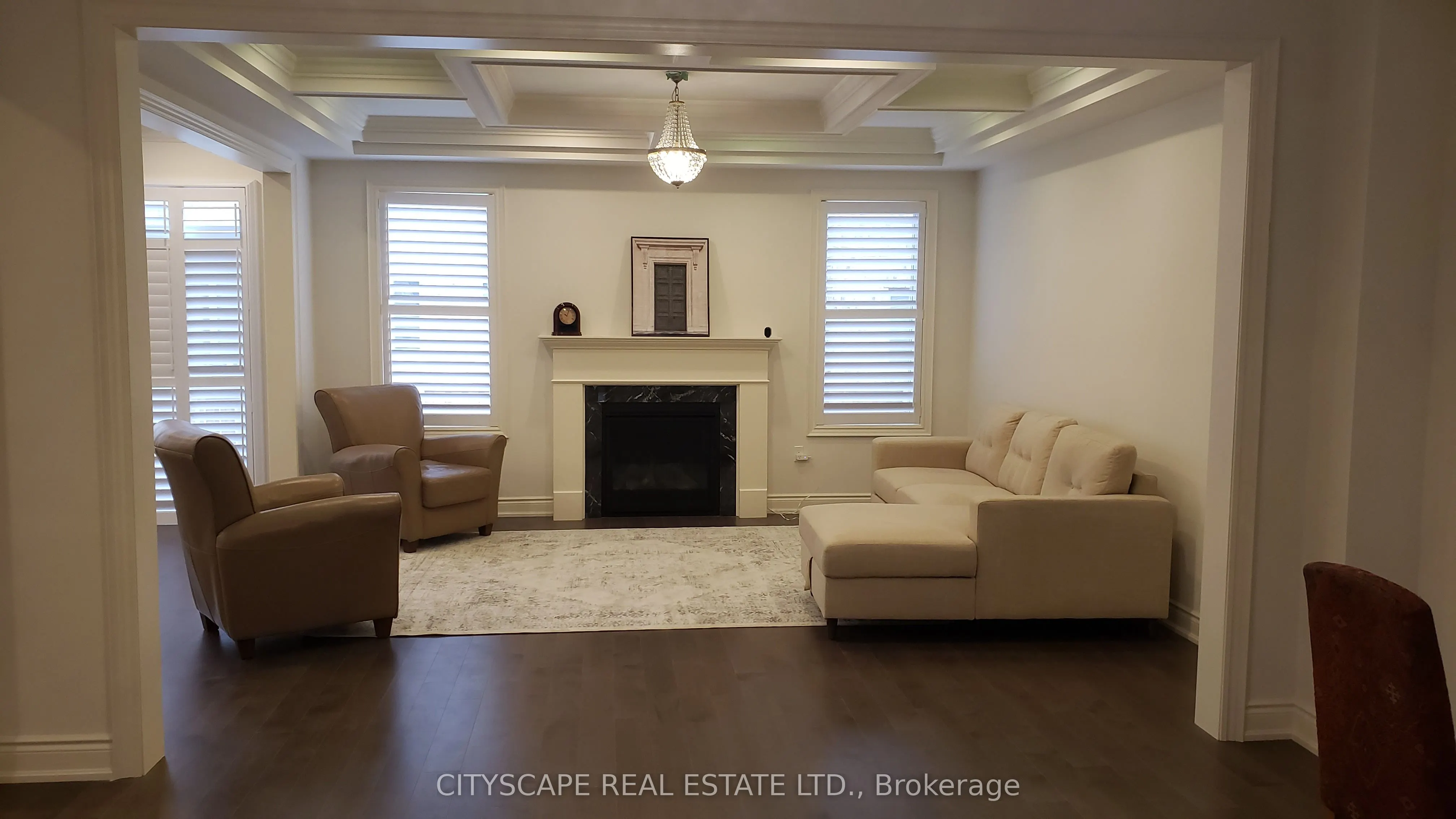 114 Avanti Crescent