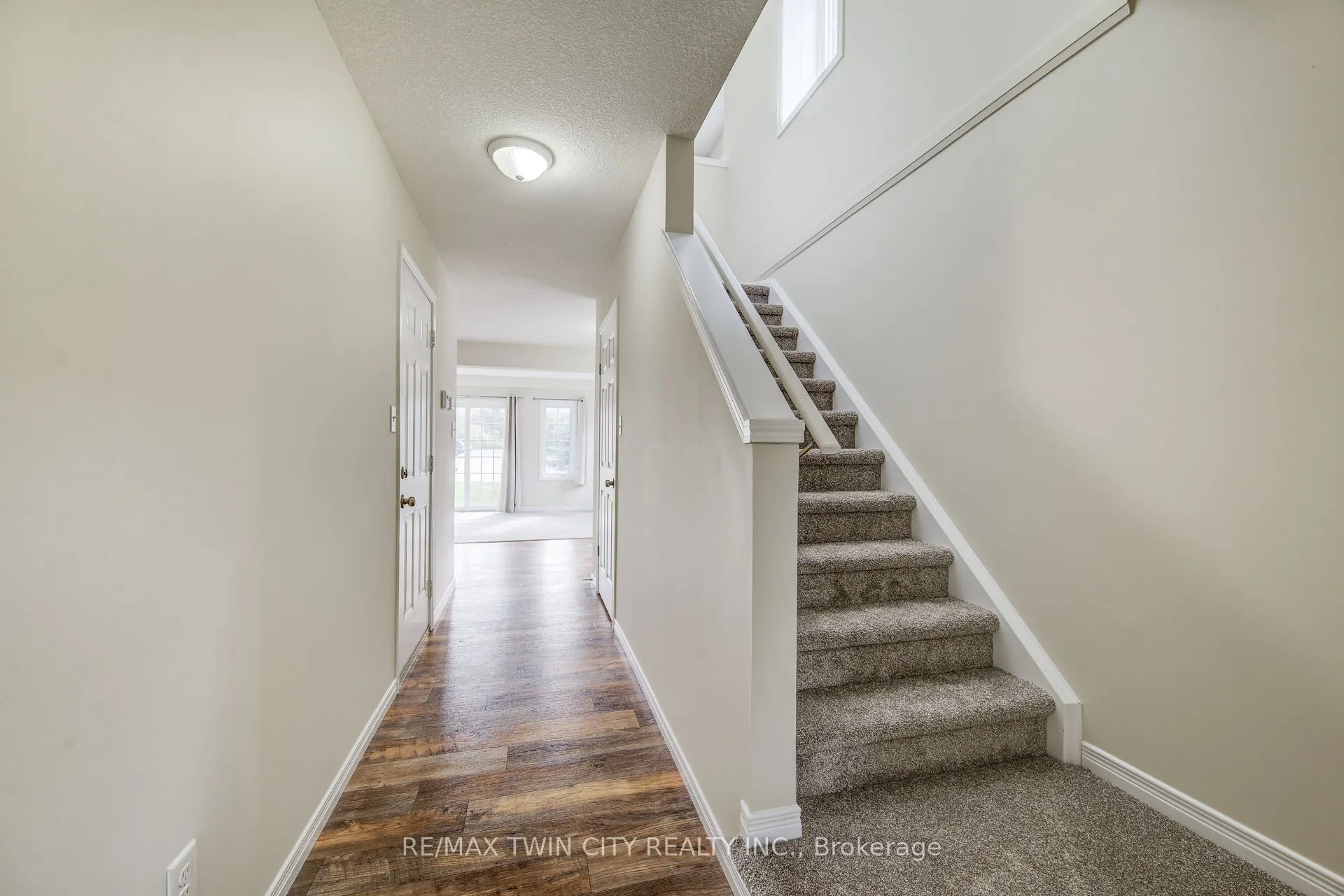 50 Pinnacle Drive