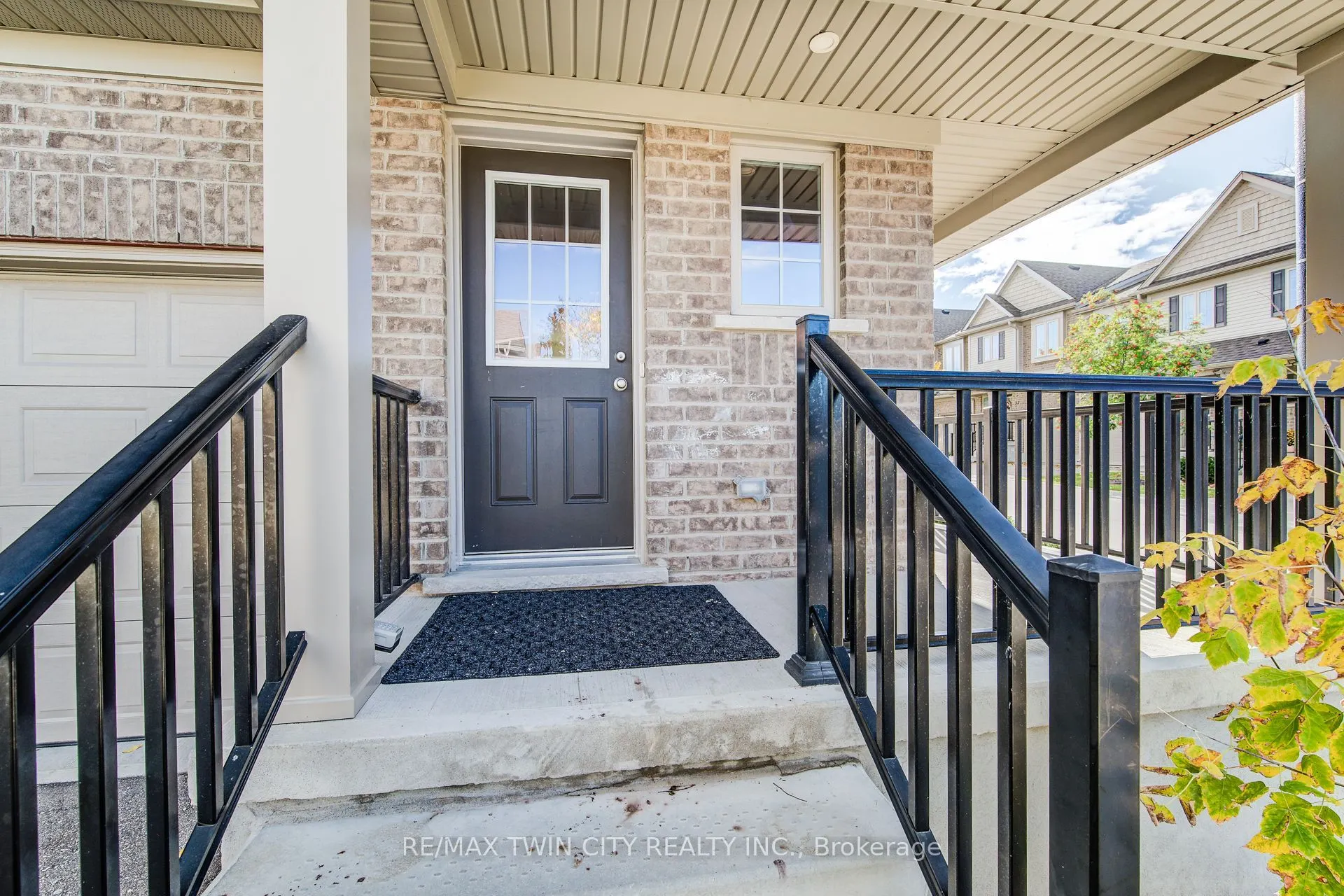 50 Pinnacle Drive