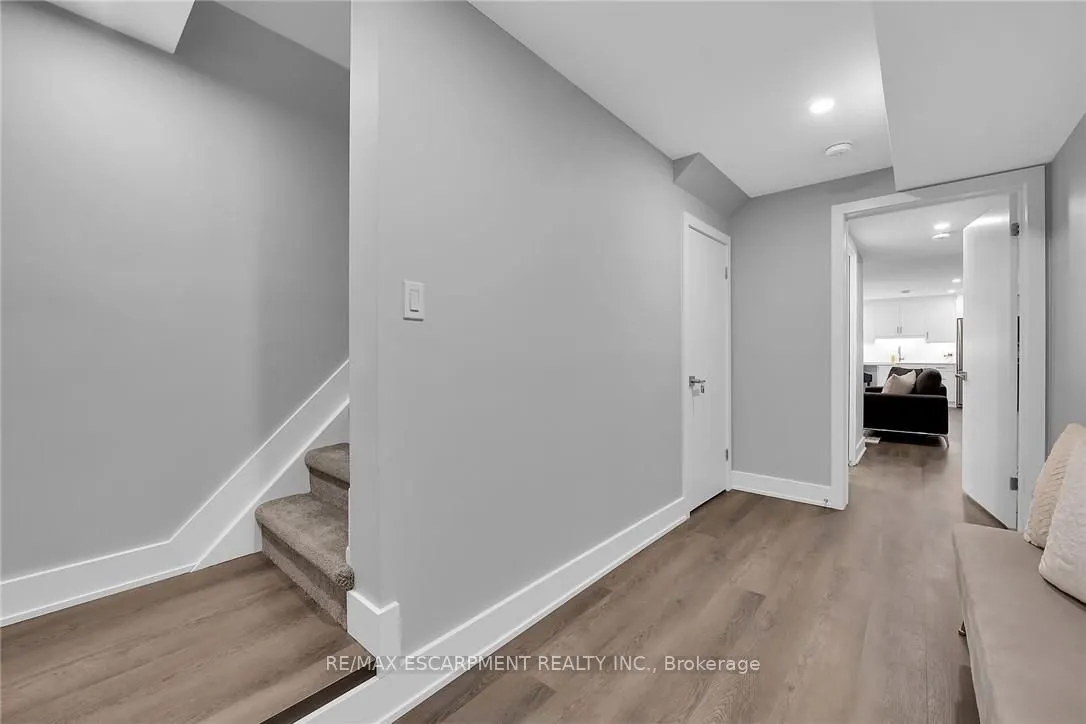 8 Chartwell Circle