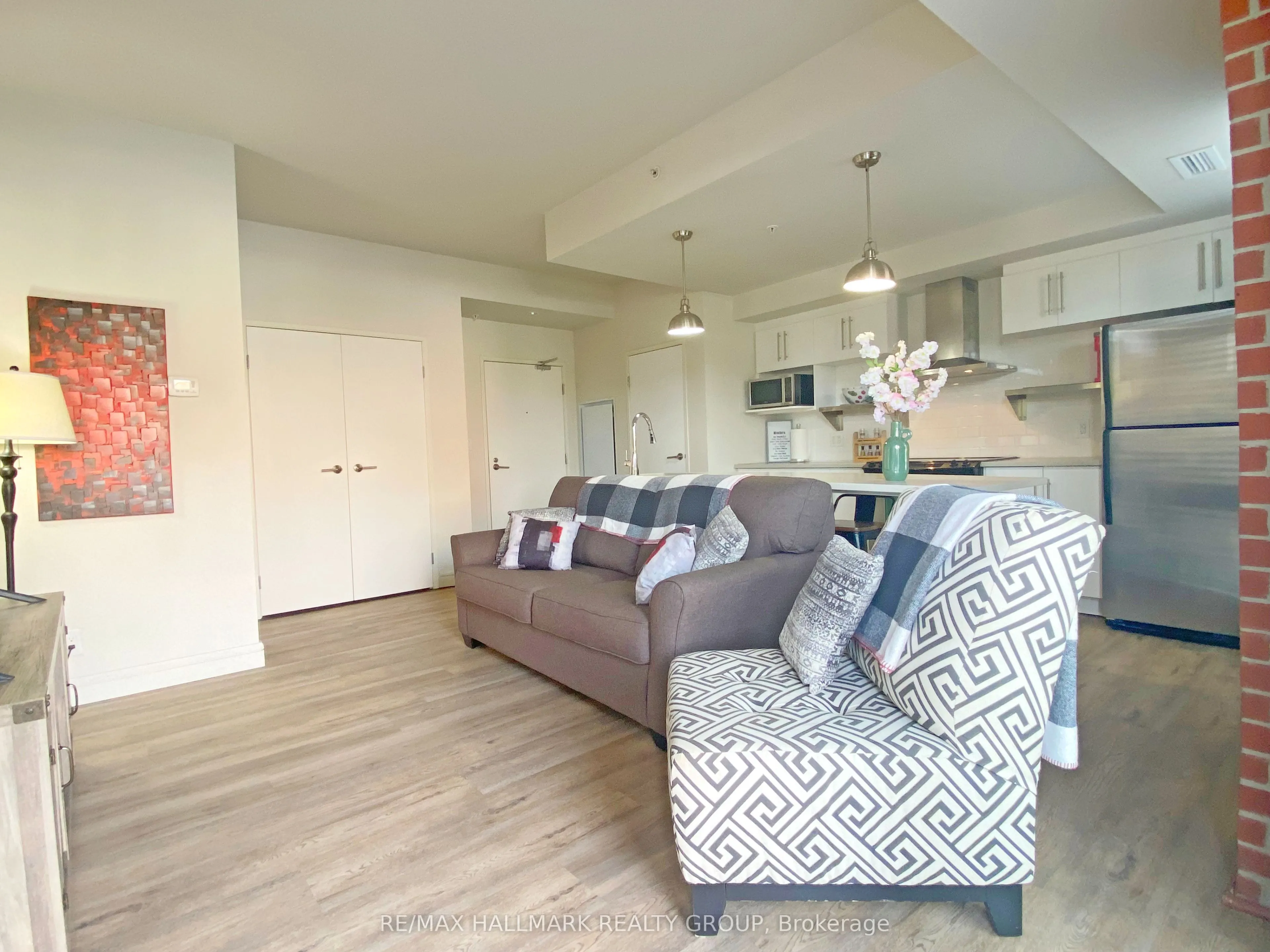 555 Anand Private, #208