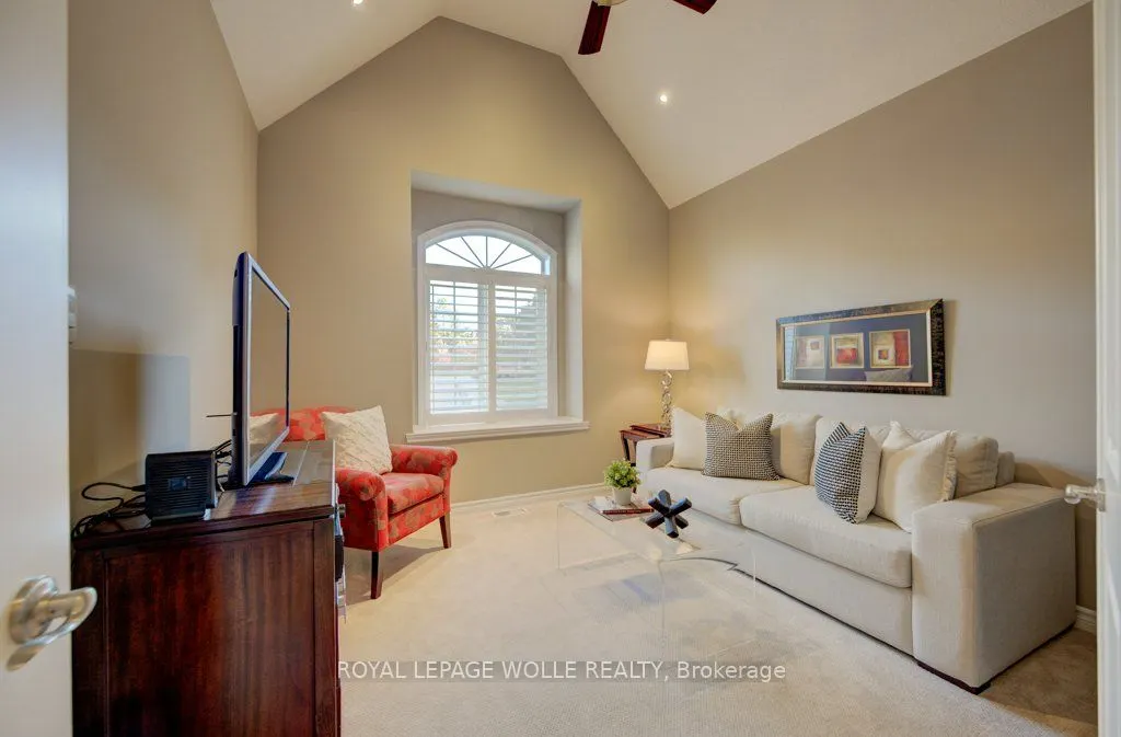 435 Winchester Drive, #4
