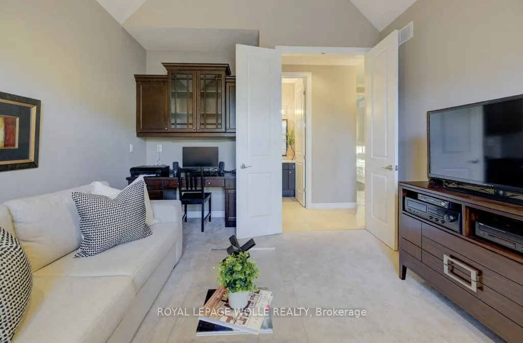 435 Winchester Drive, #4