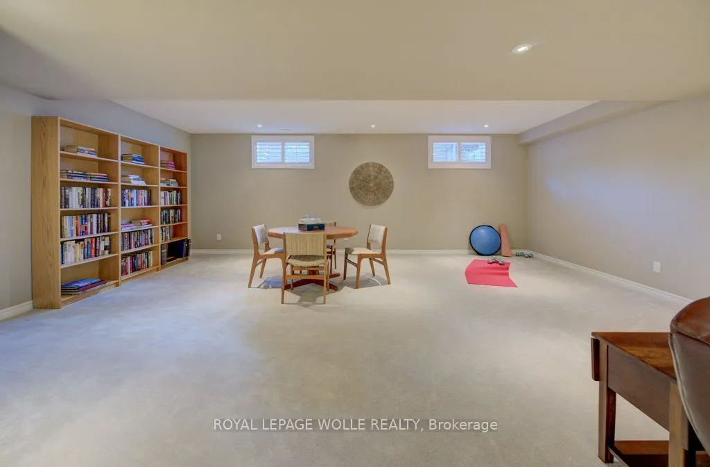 435 Winchester Drive, #4