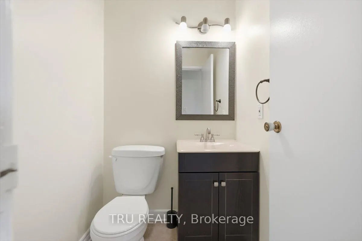2290 Cotters Crescent, #65