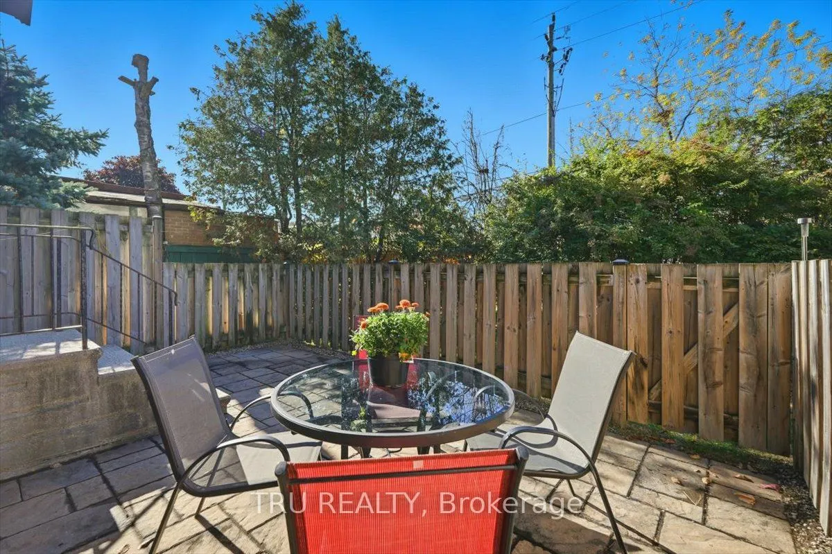 2290 Cotters Crescent, #65
