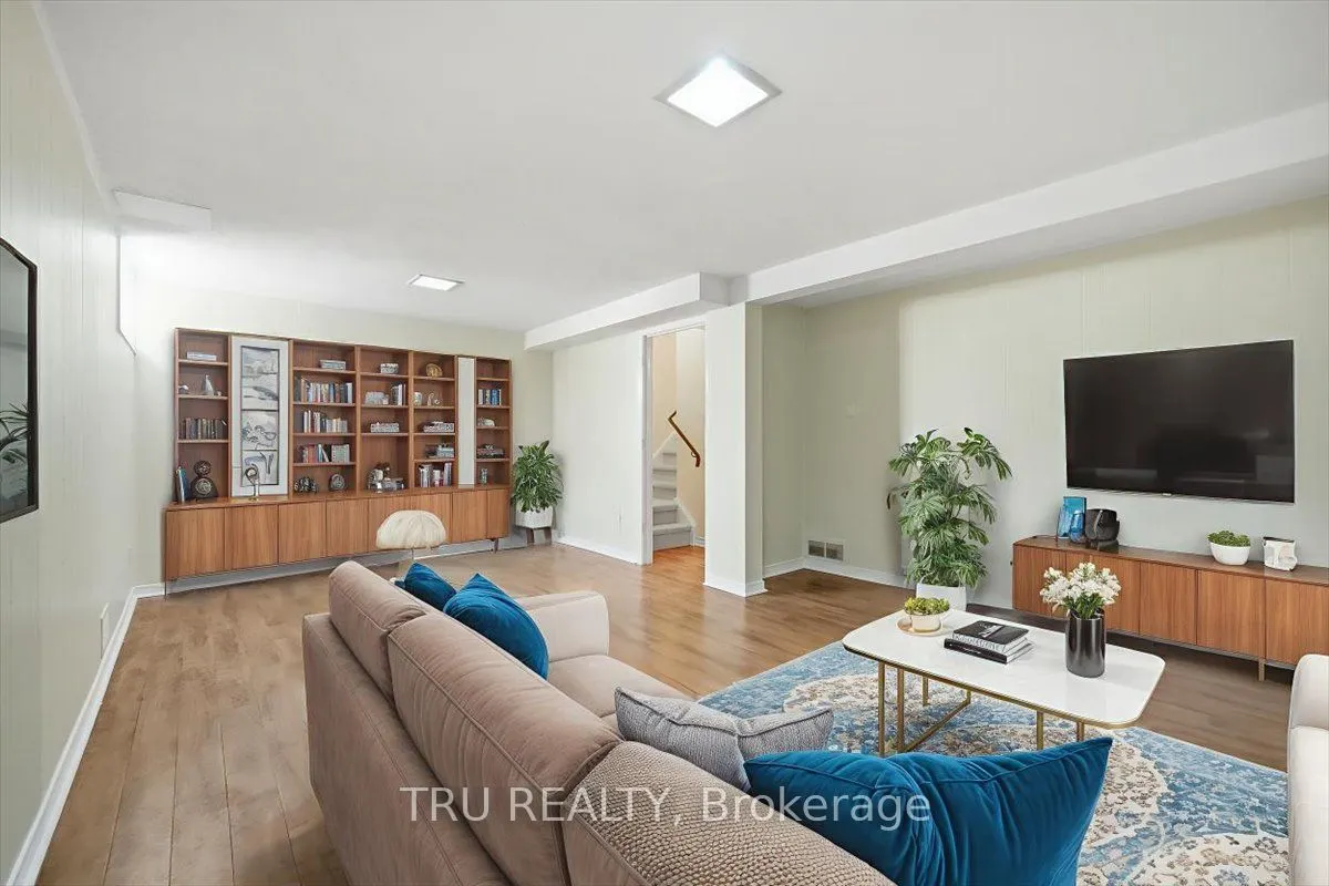 2290 Cotters Crescent, #65