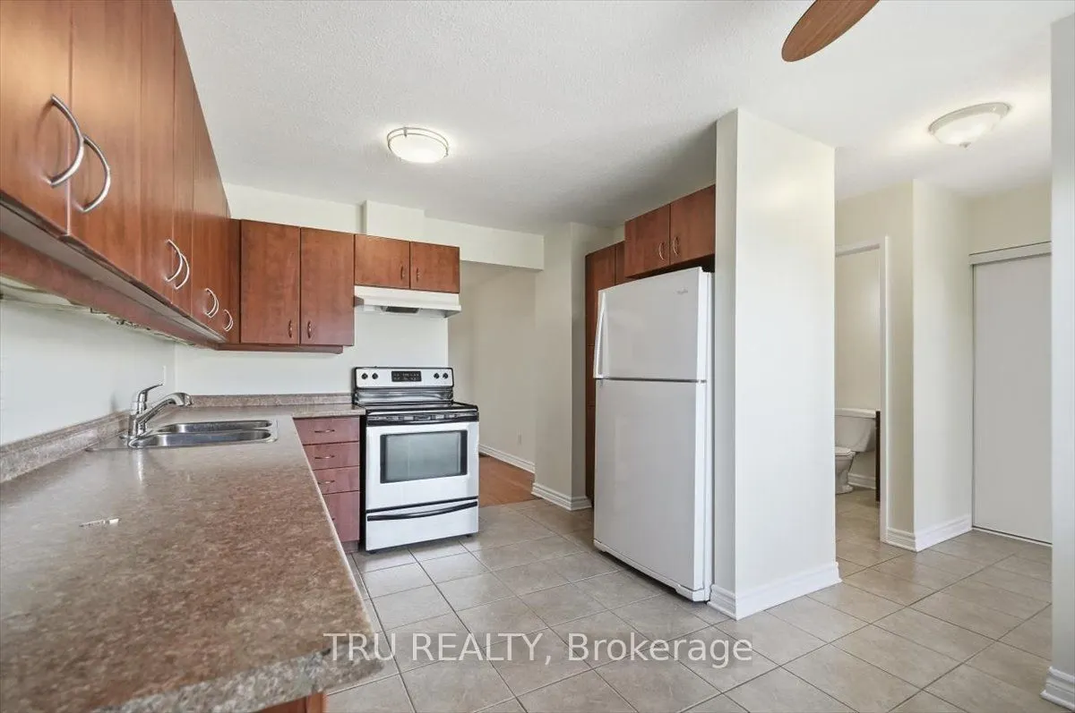 2290 Cotters Crescent, #65