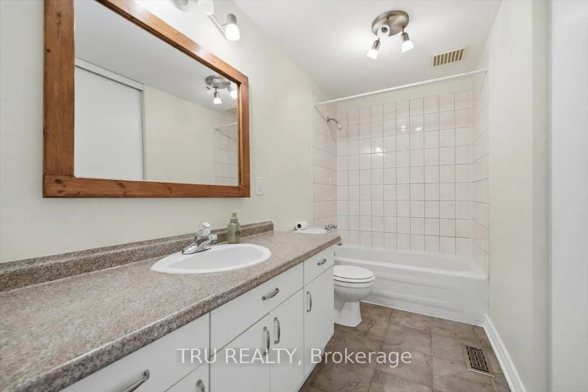 2290 Cotters Crescent, #65