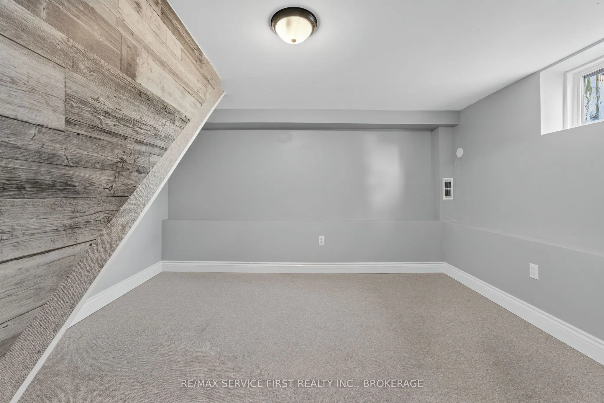 3007 Princess Street