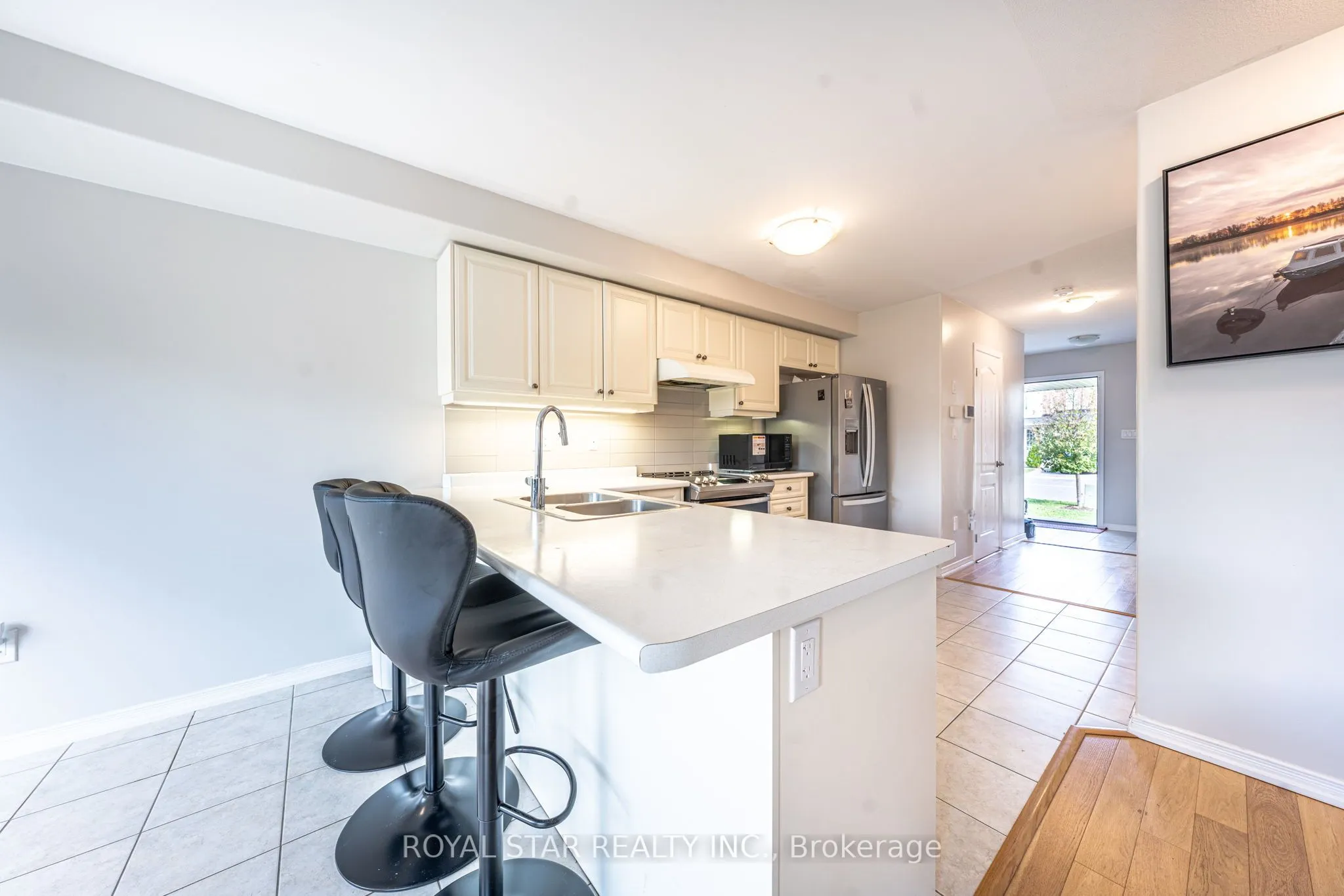170 Esther Crescent