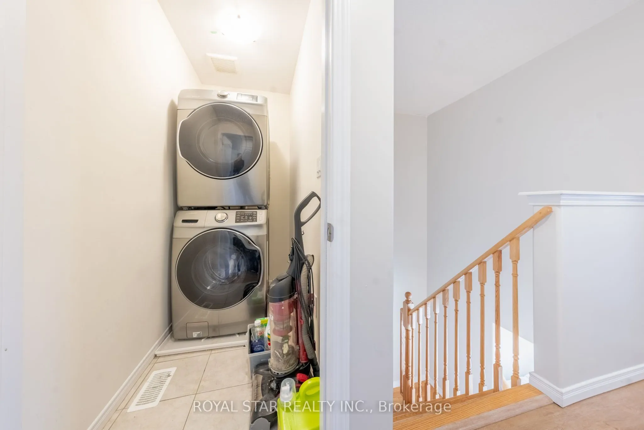 170 Esther Crescent