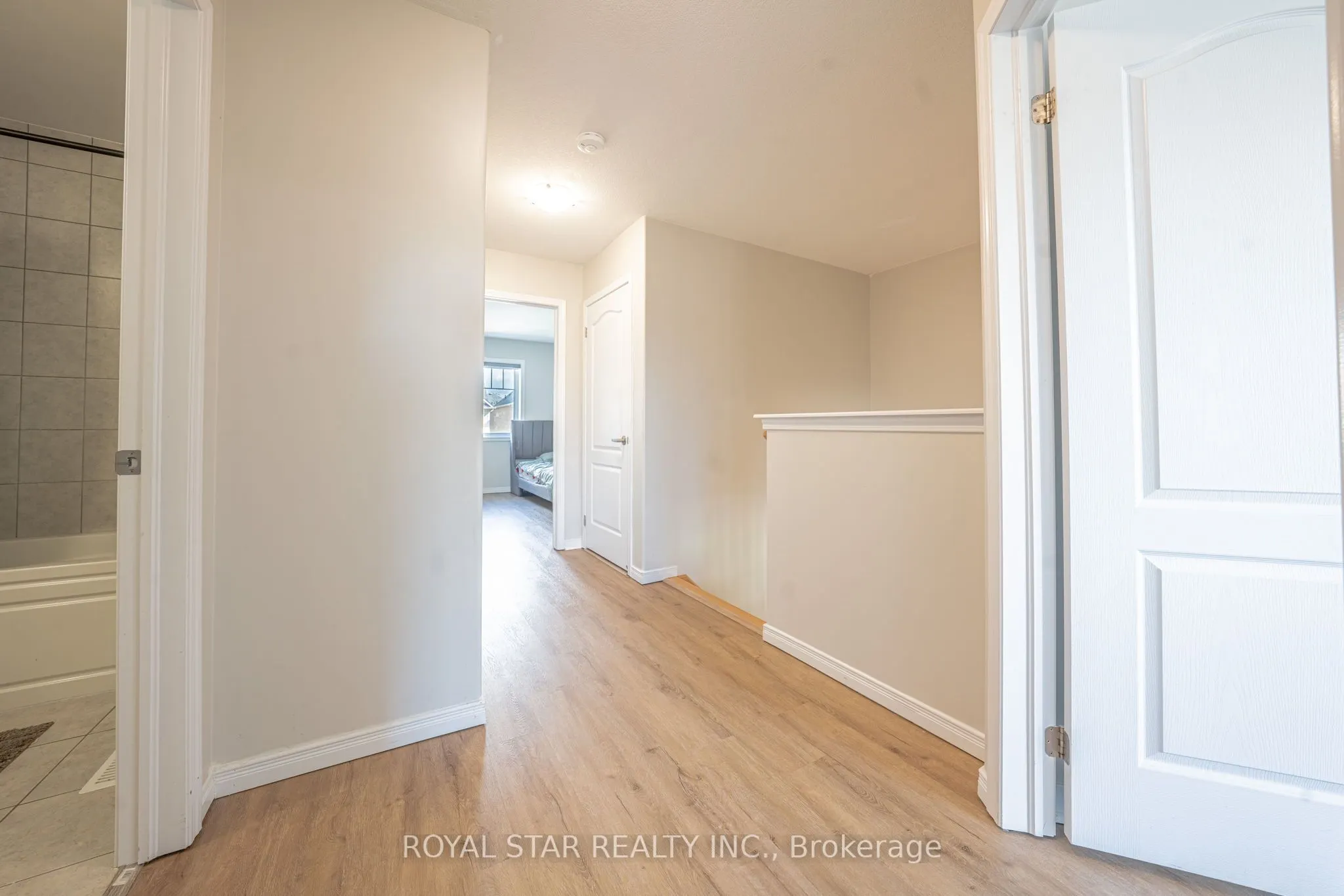 170 Esther Crescent