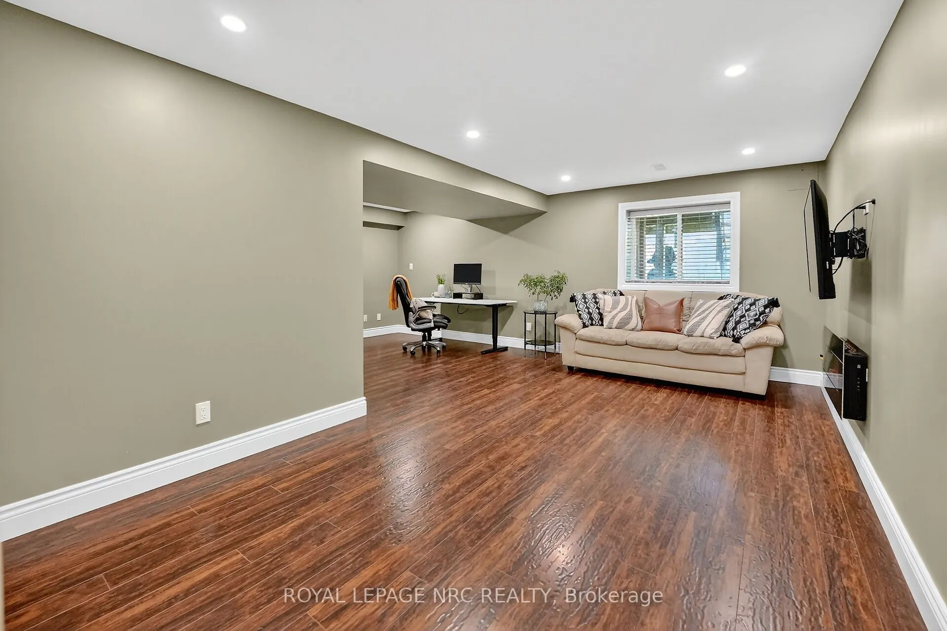 40 Dartmouth Gate, #15