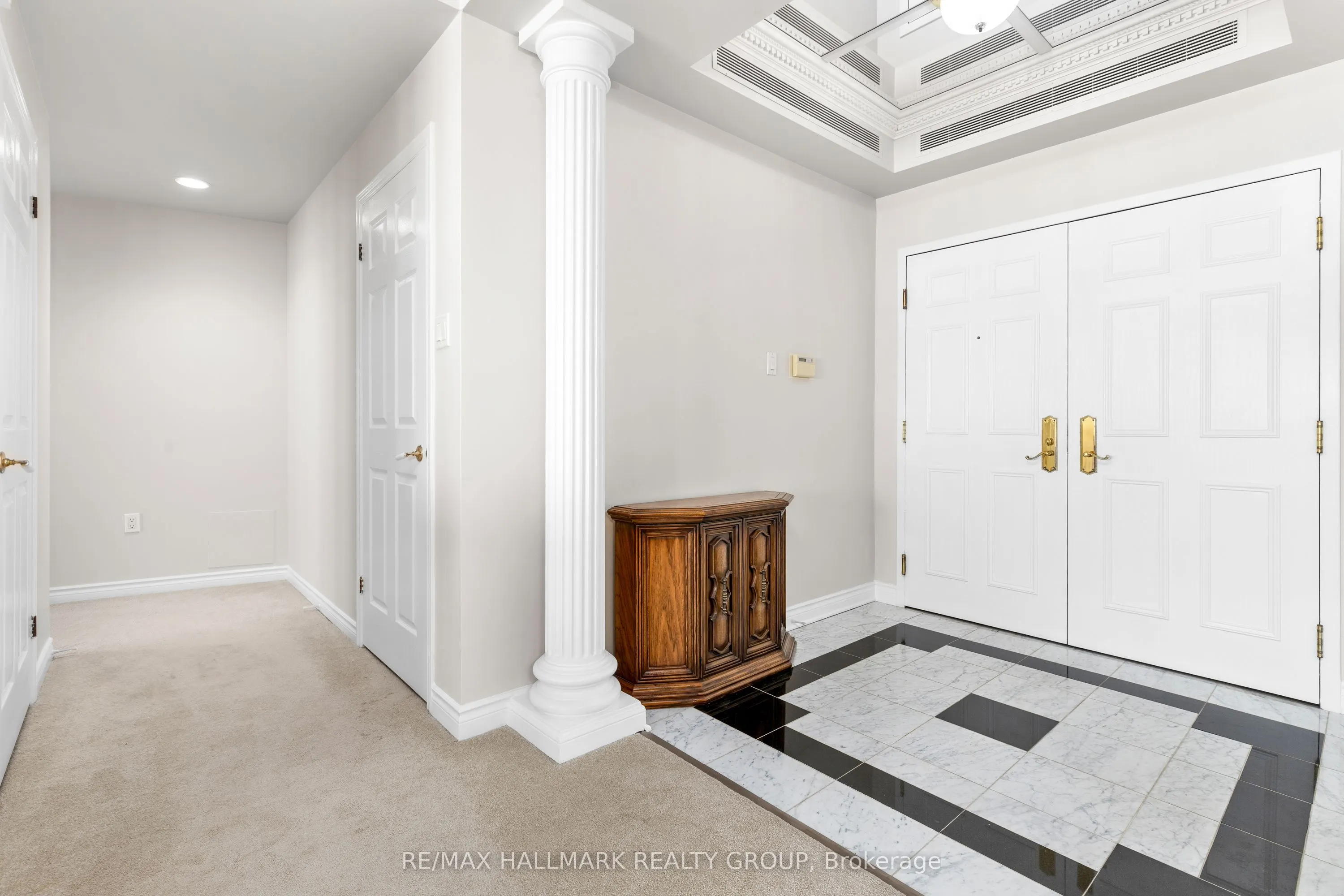 1480 Riverside Drive, #2403