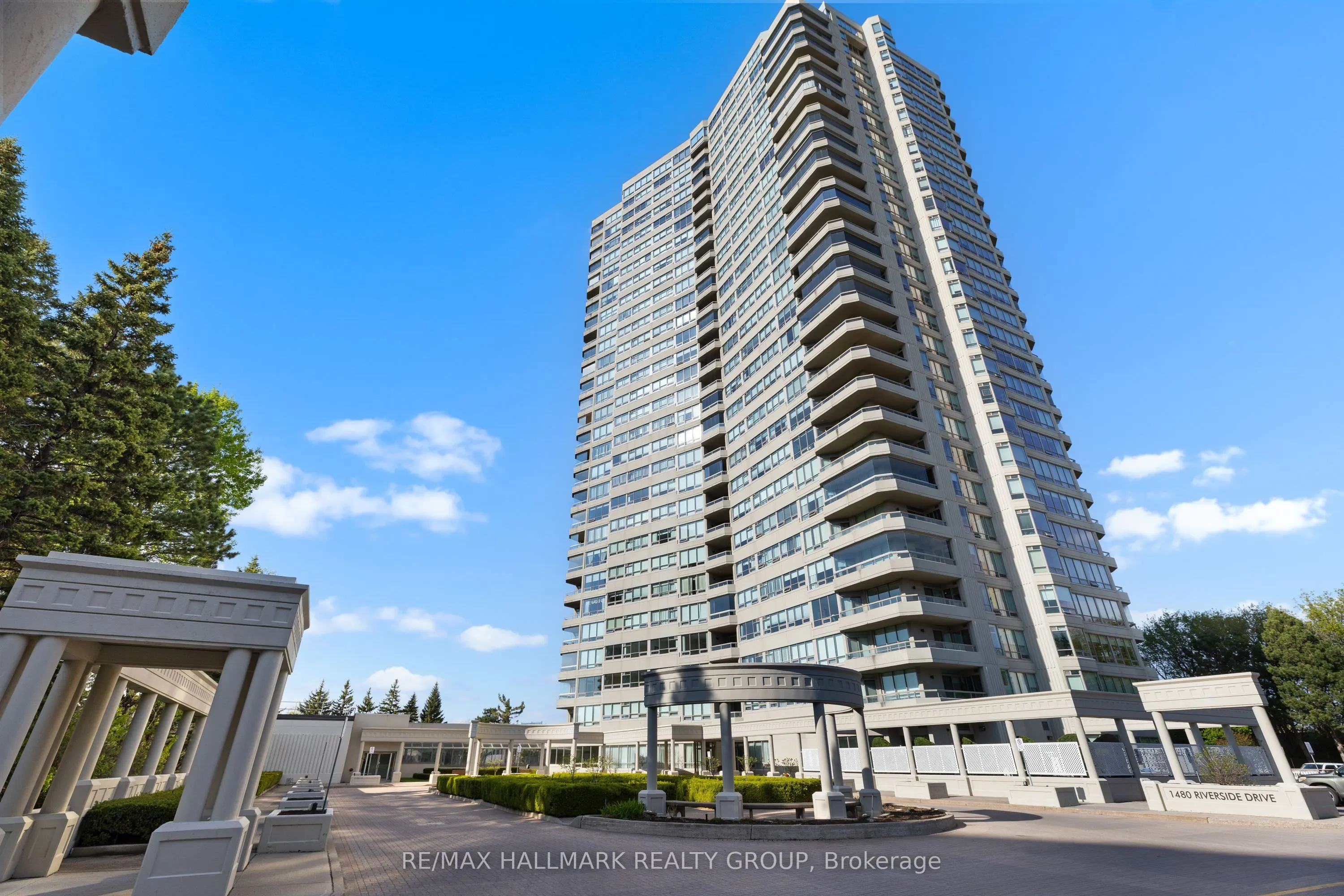 1480 Riverside Drive, #2403