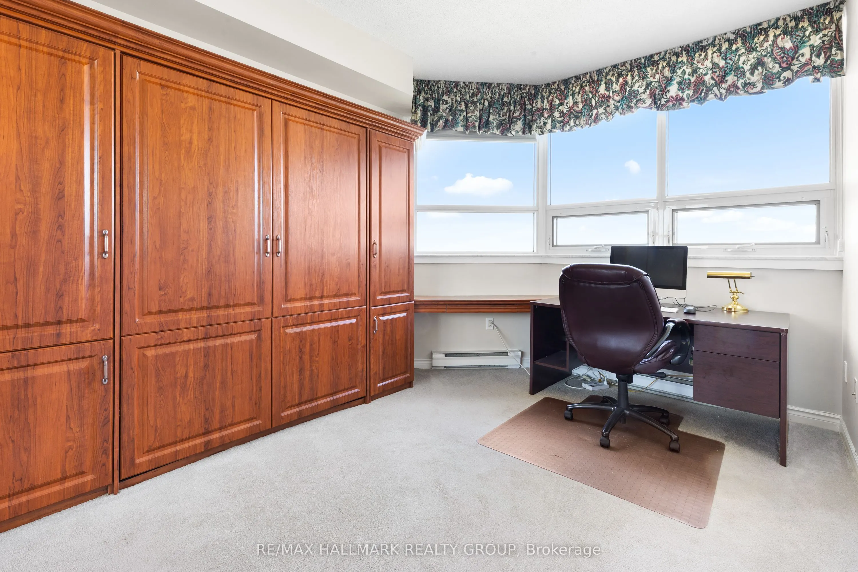 1480 Riverside Drive, #2403