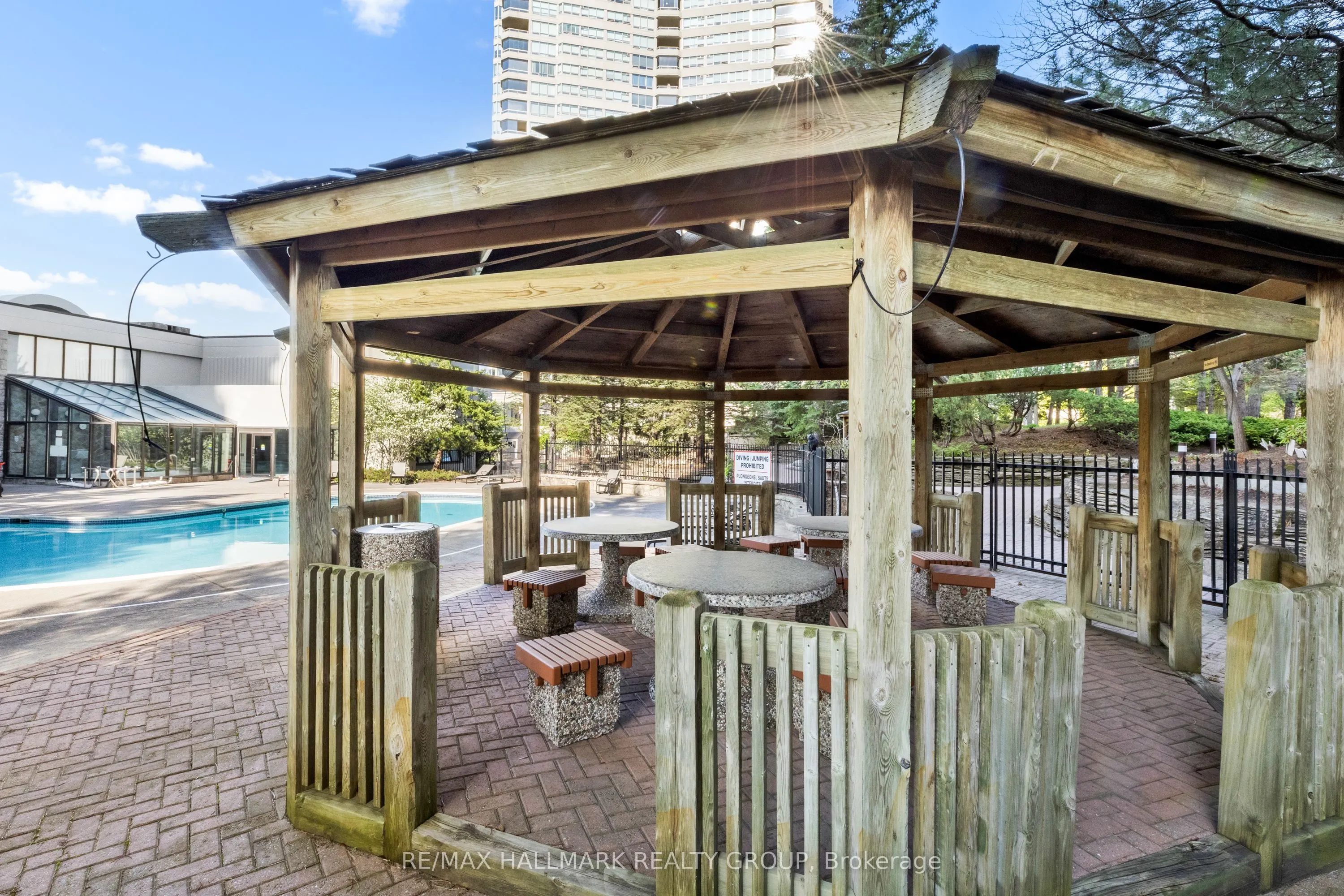 1480 Riverside Drive, #2403