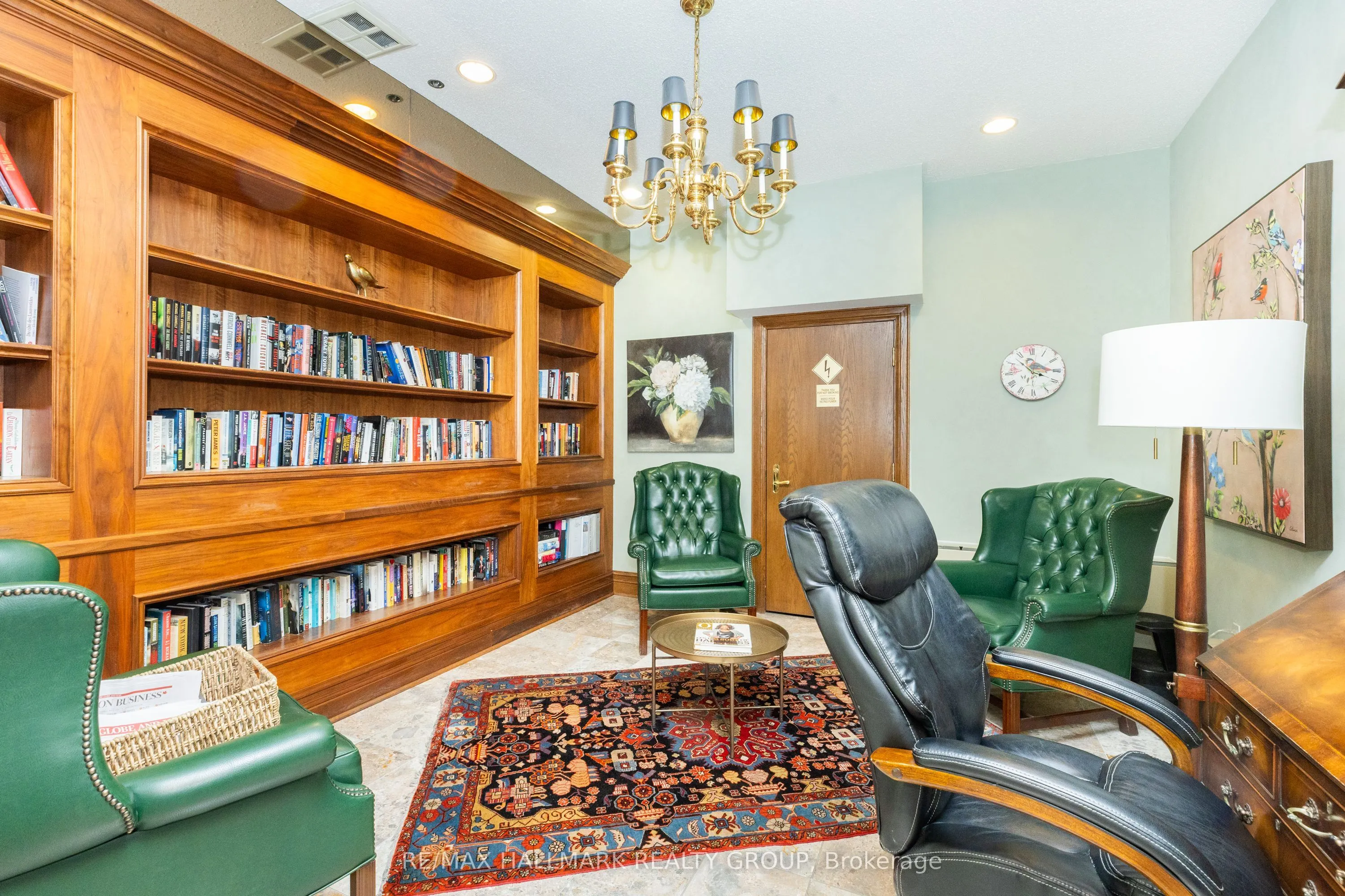1480 Riverside Drive, #2403