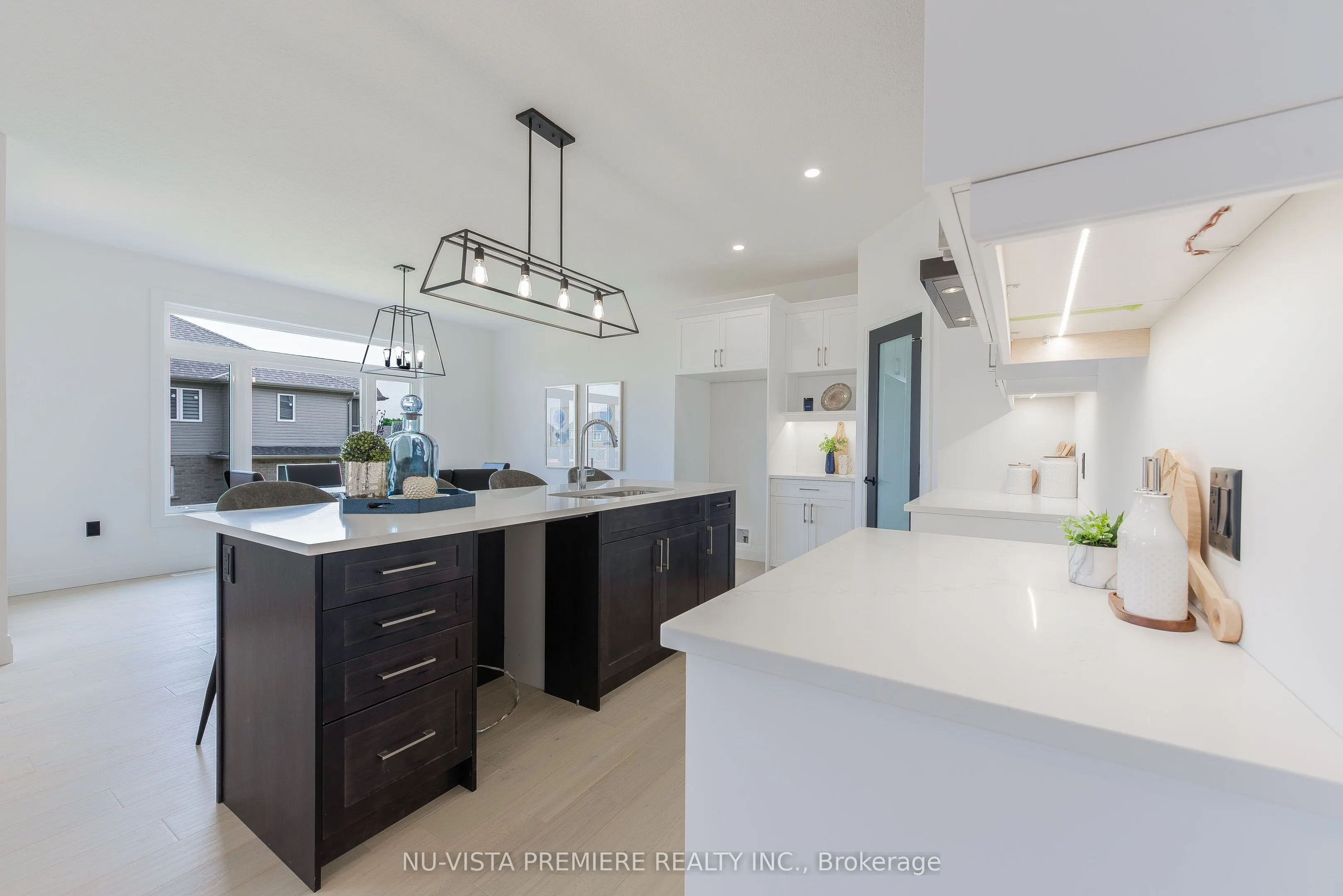28 Basil Crescent
