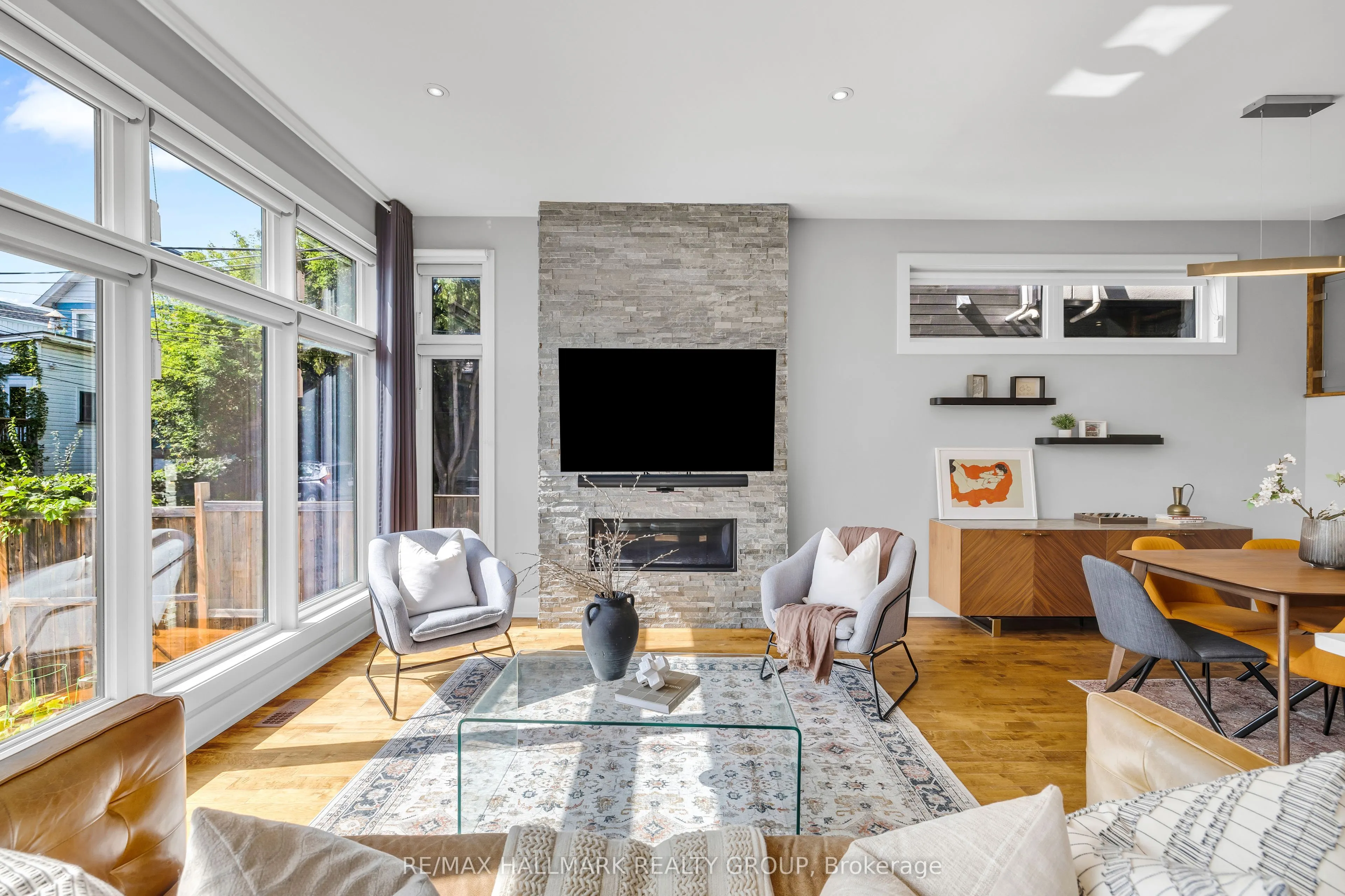42B Young Street