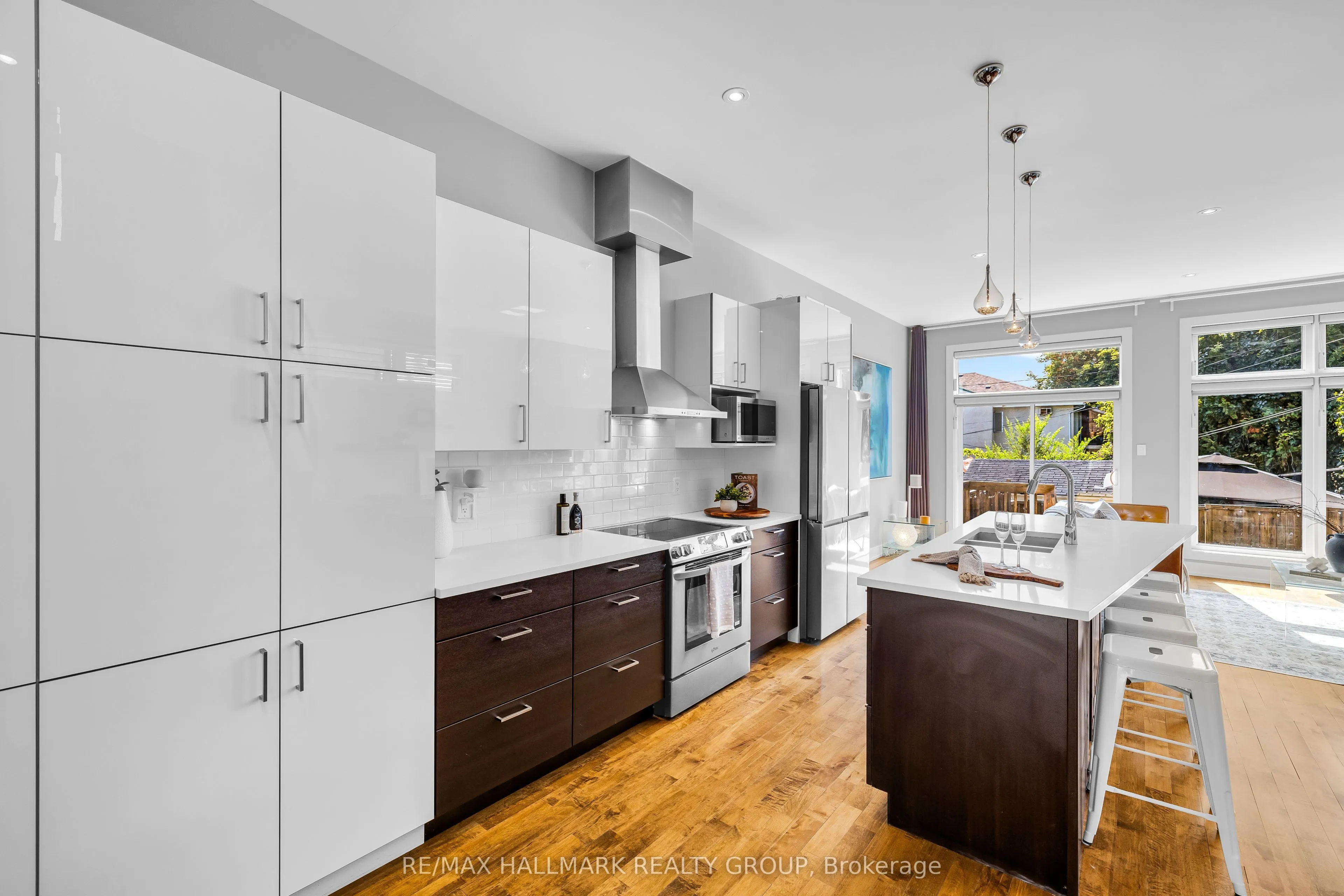 42B Young Street