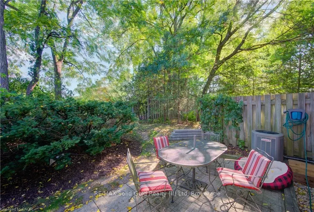 89 Woolwich Street, #12