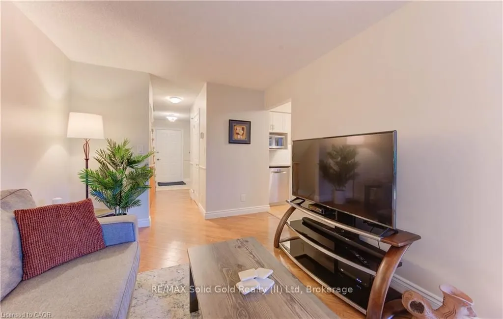 89 Woolwich Street, #12