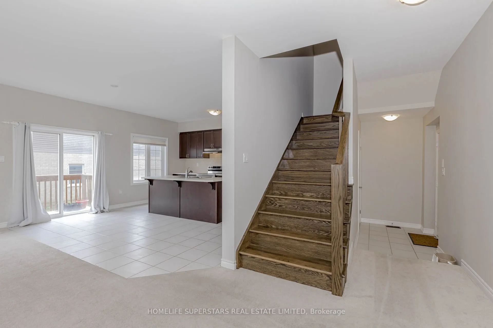 10 Macklin Street