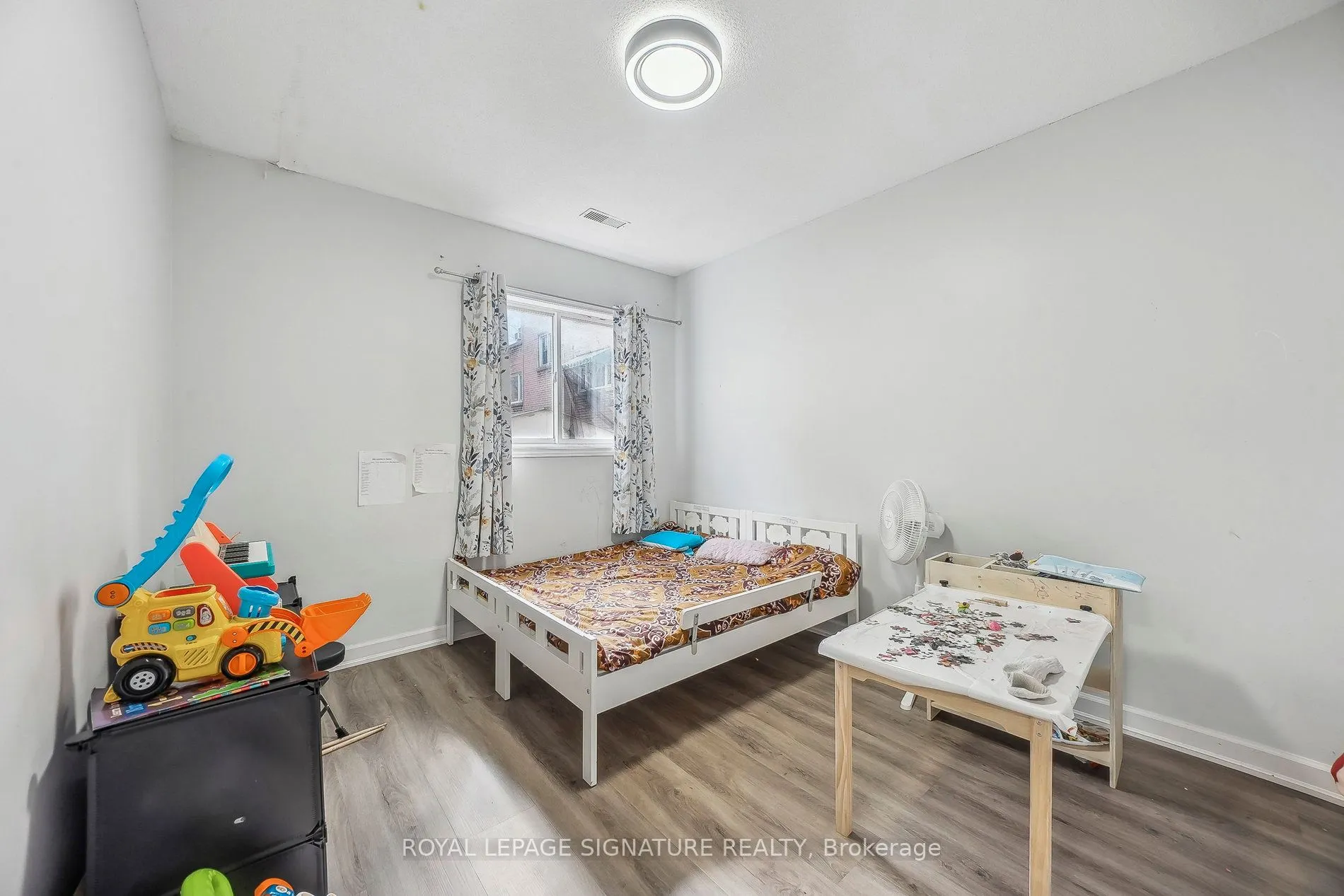90 Tisdale Street S