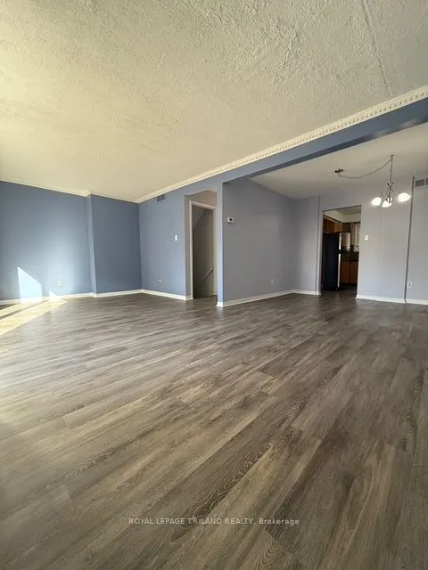 770 Fanshawe Park Road E, #22