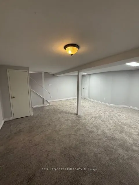 770 Fanshawe Park Road E, #22