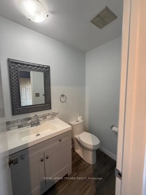 770 Fanshawe Park Road E, #22