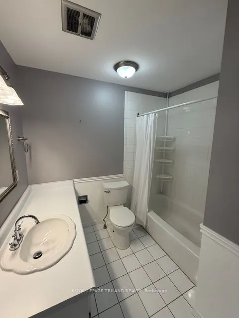 770 Fanshawe Park Road E, #22