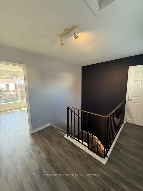 770 Fanshawe Park Road E, #22