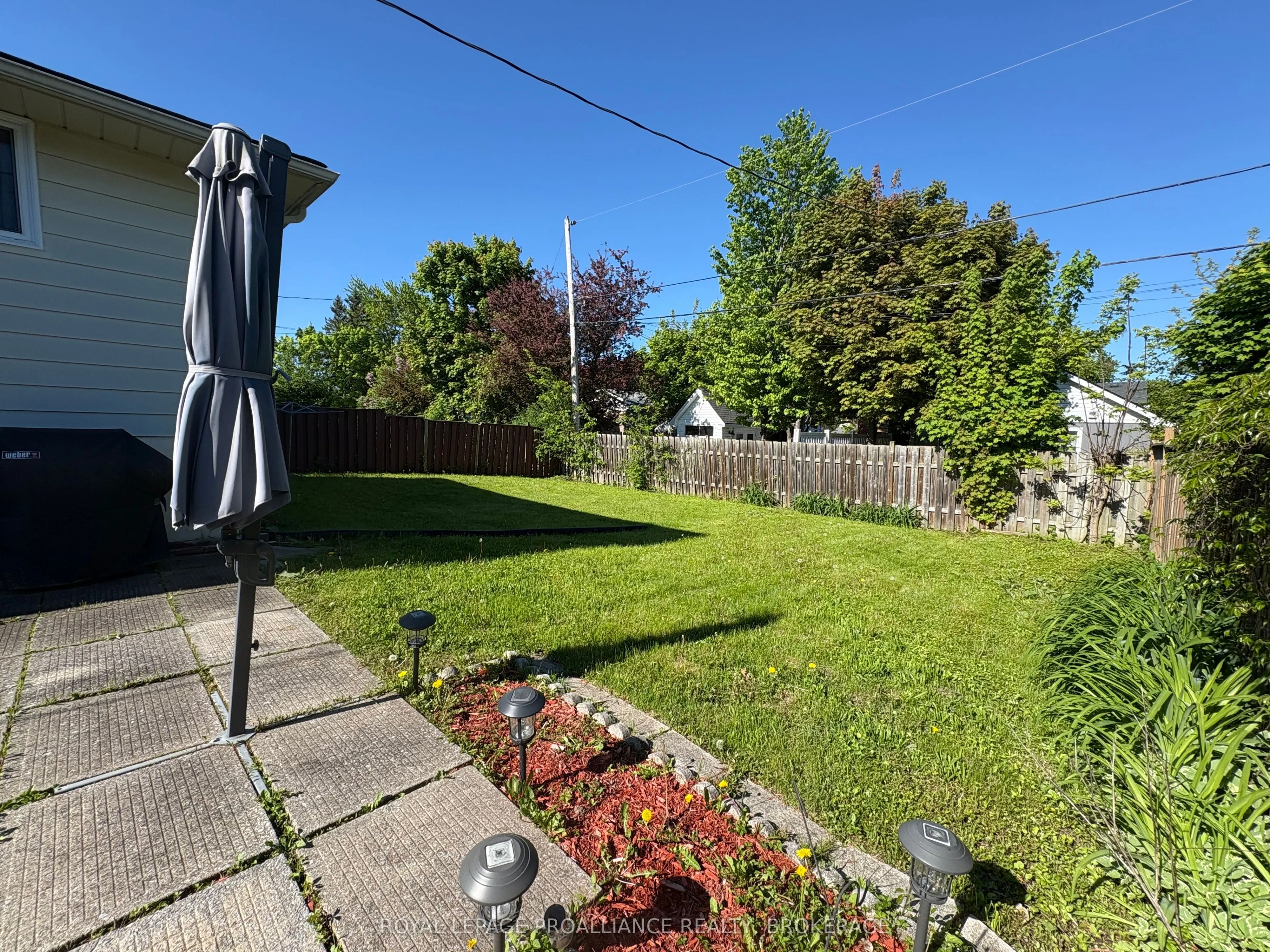 687 Harrow Place
