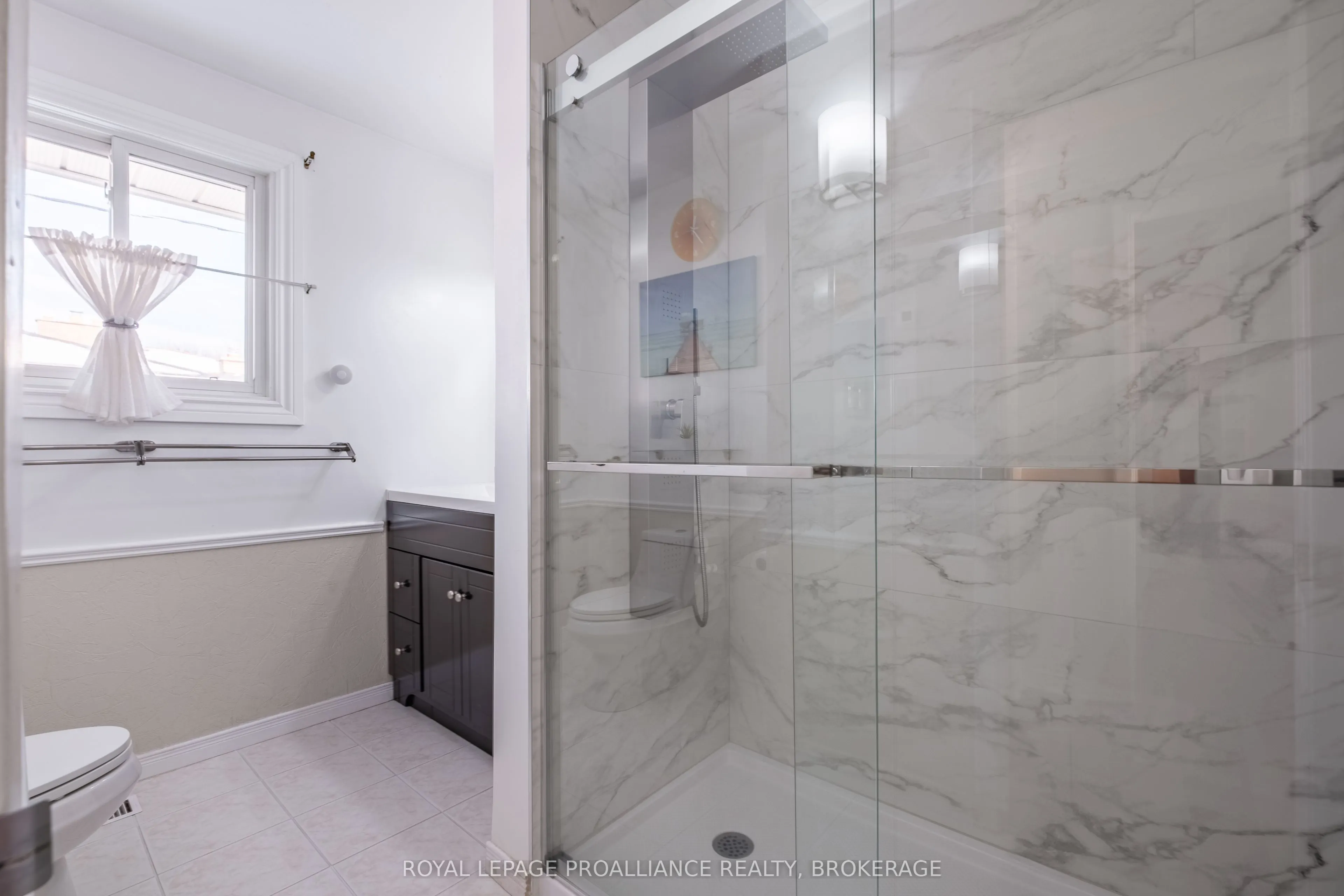 687 Harrow Place