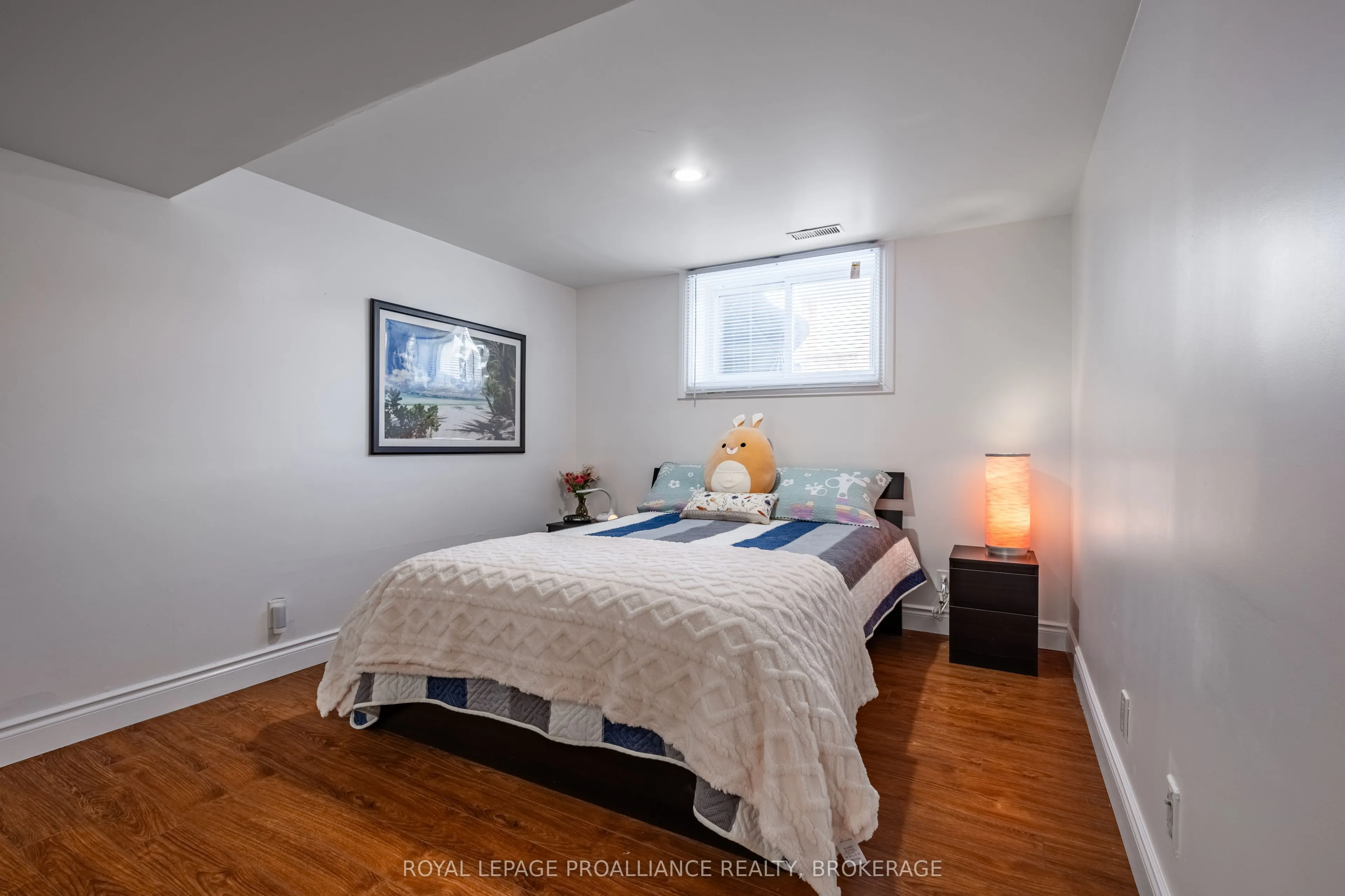 687 Harrow Place