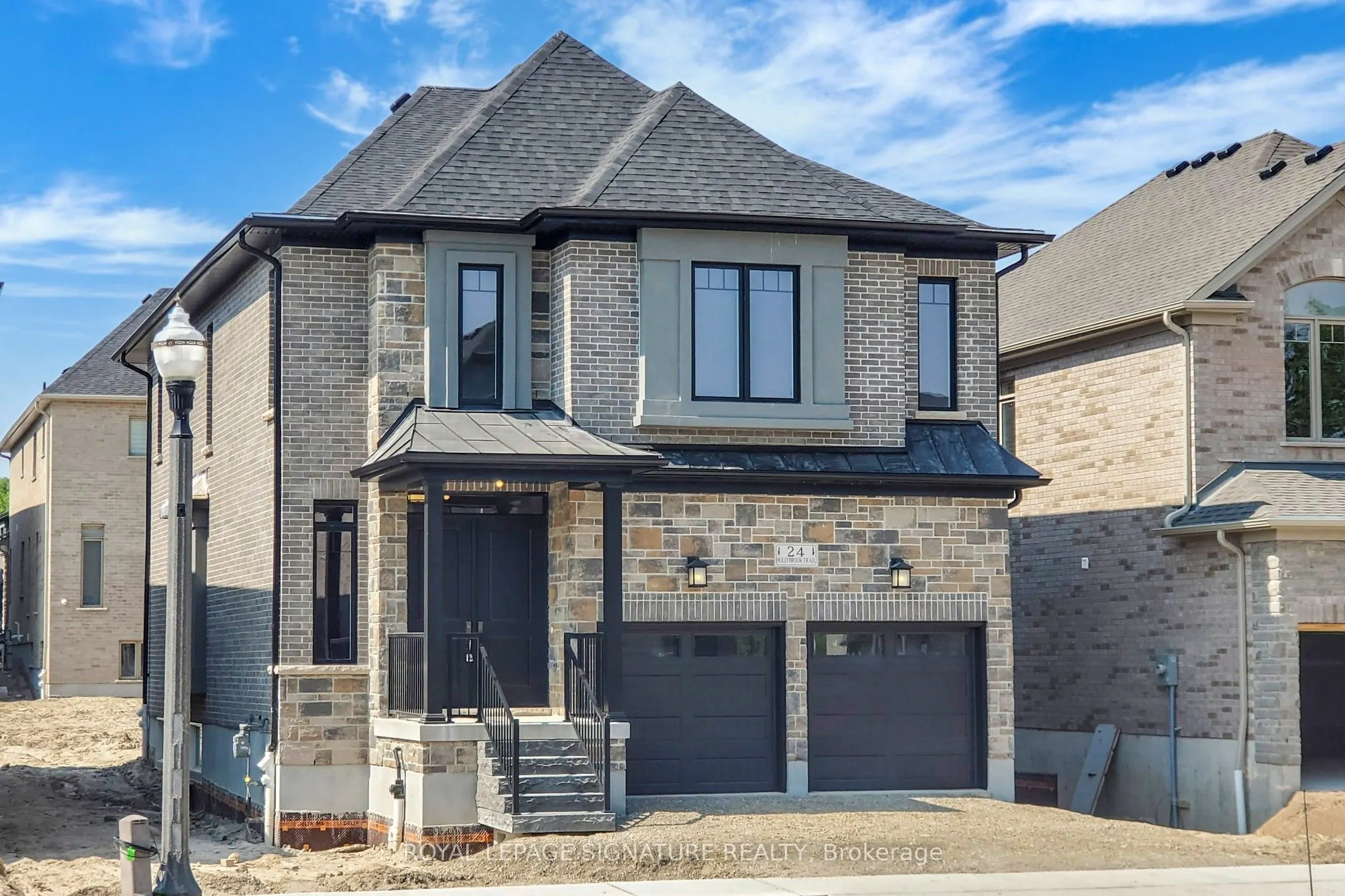 24 Hollybrook Trail
