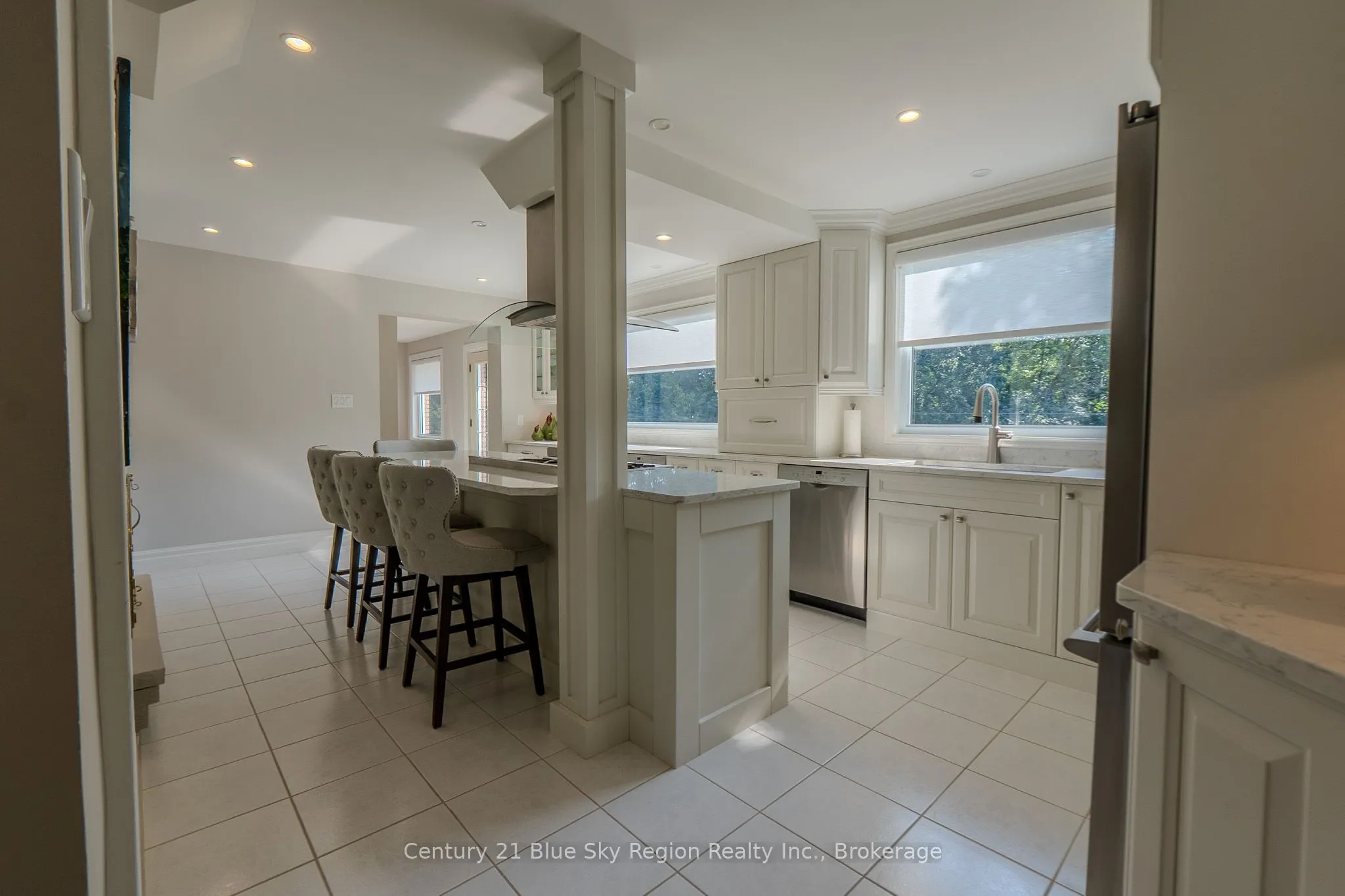 614 Guinevere Court