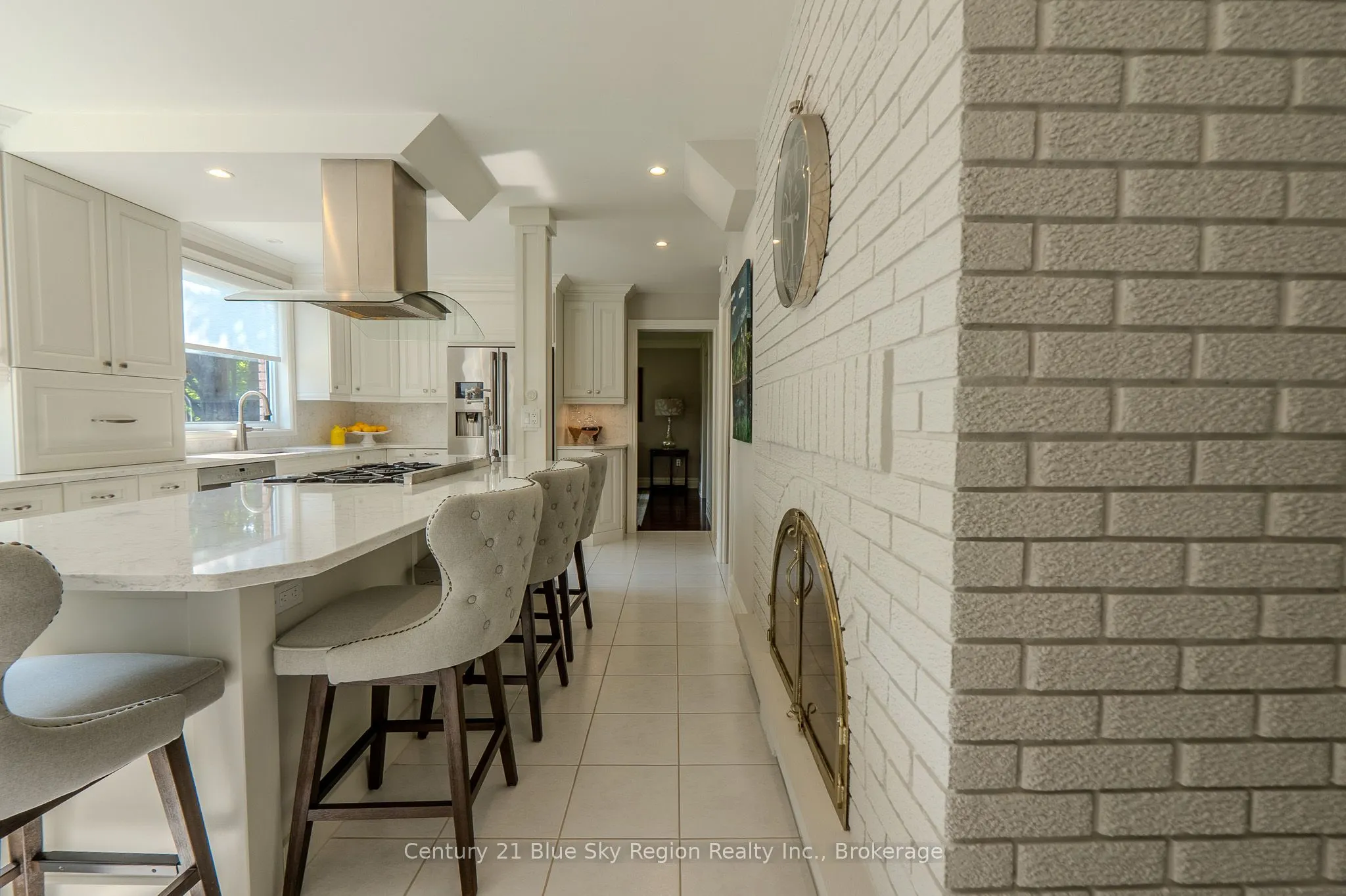 614 Guinevere Court