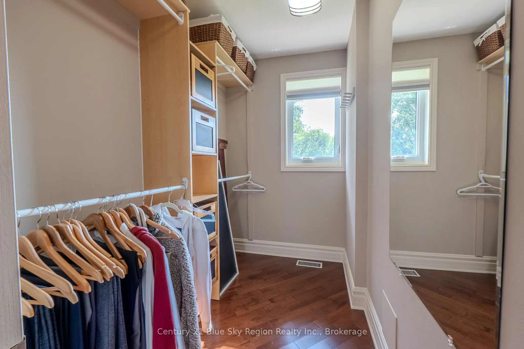 614 Guinevere Court