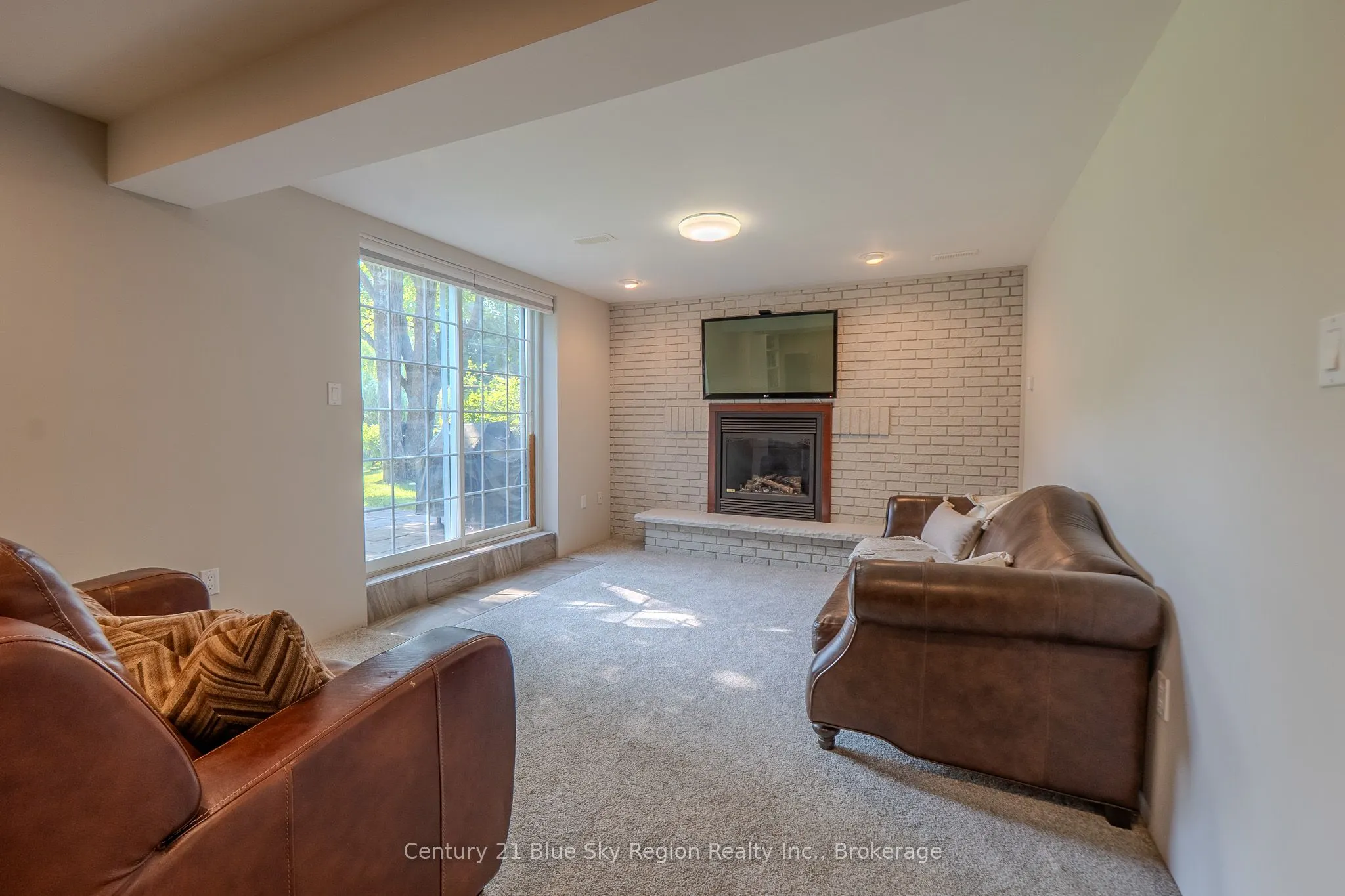 614 Guinevere Court